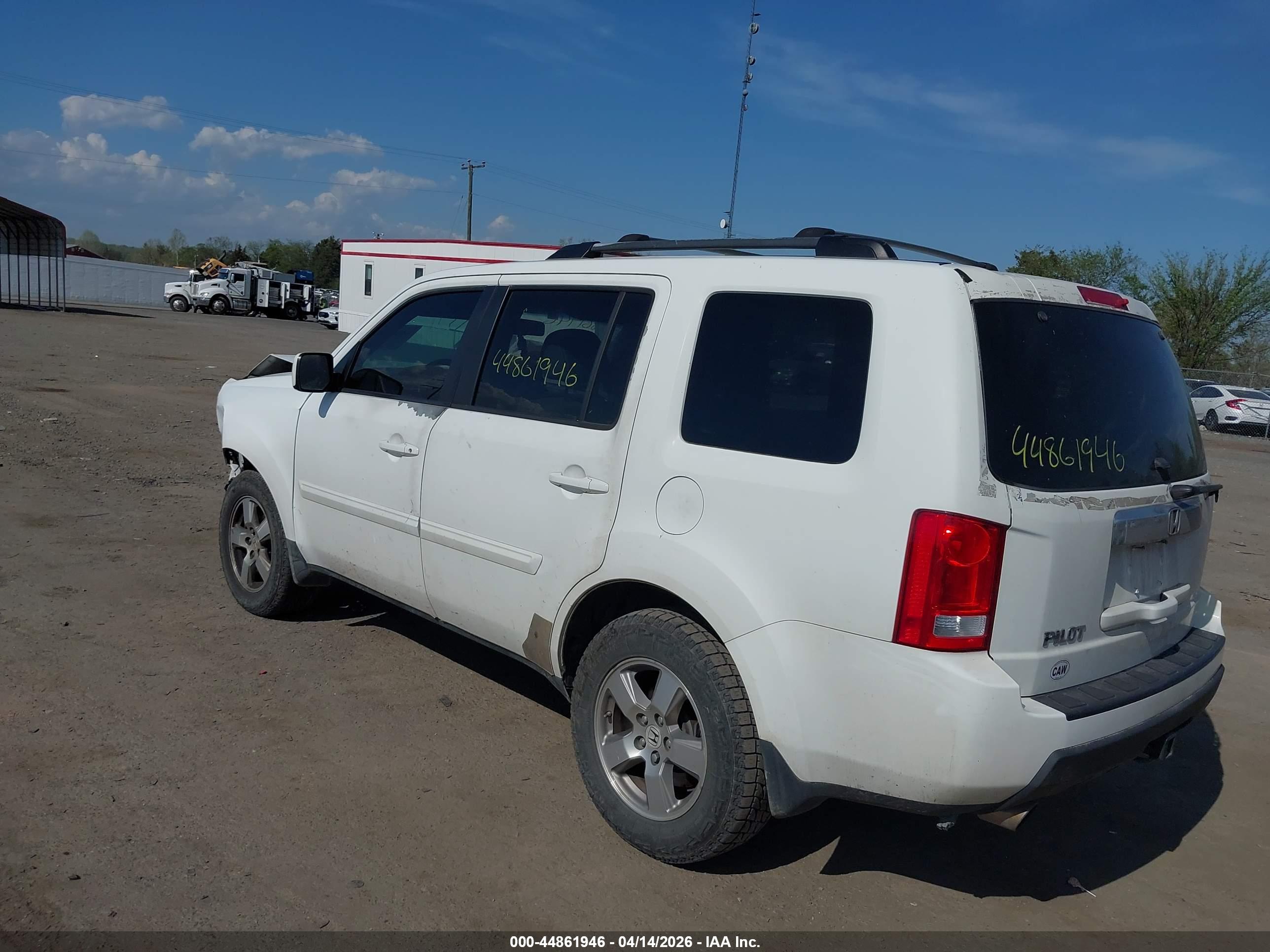 HONDA PILOT image 3