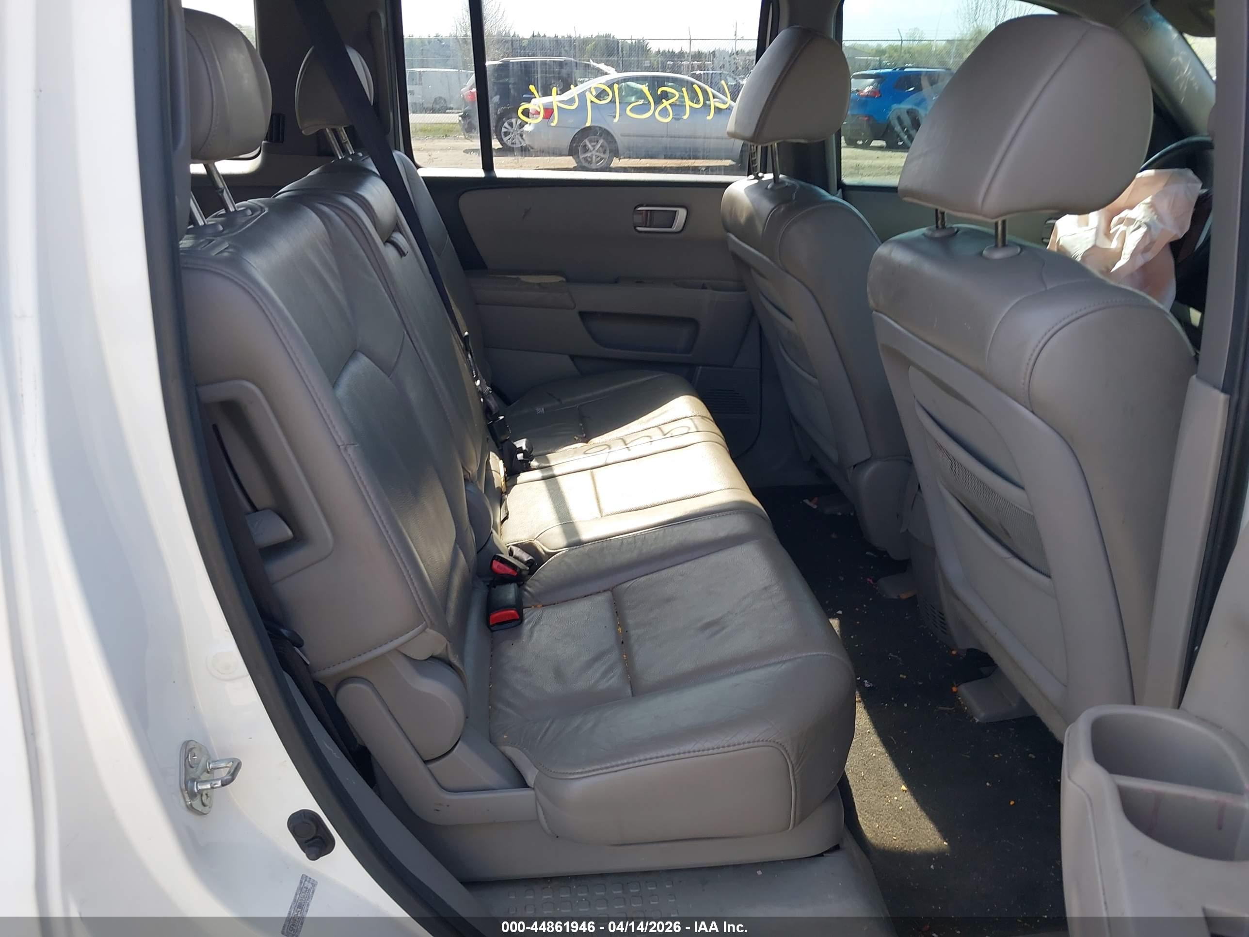 HONDA PILOT image 8