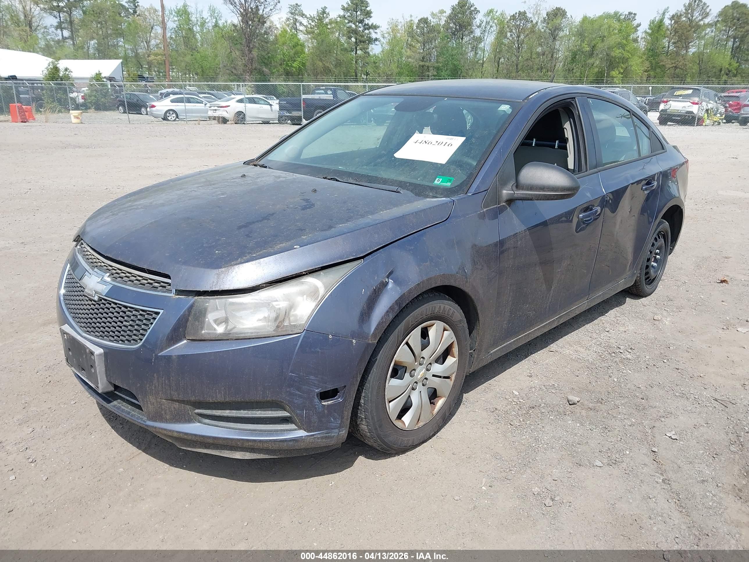 CHEVROLET CRUZE image 2