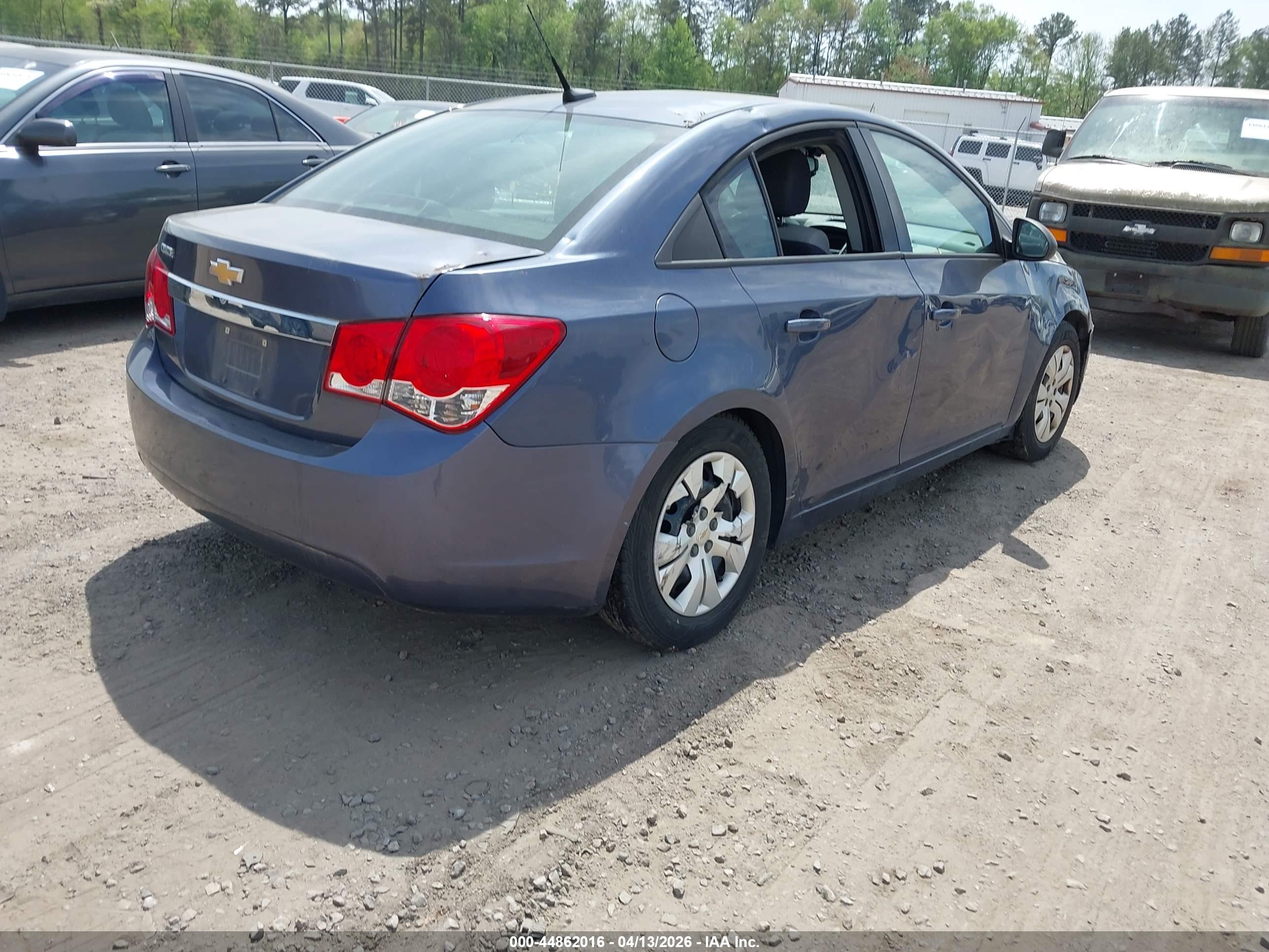 CHEVROLET CRUZE image 4