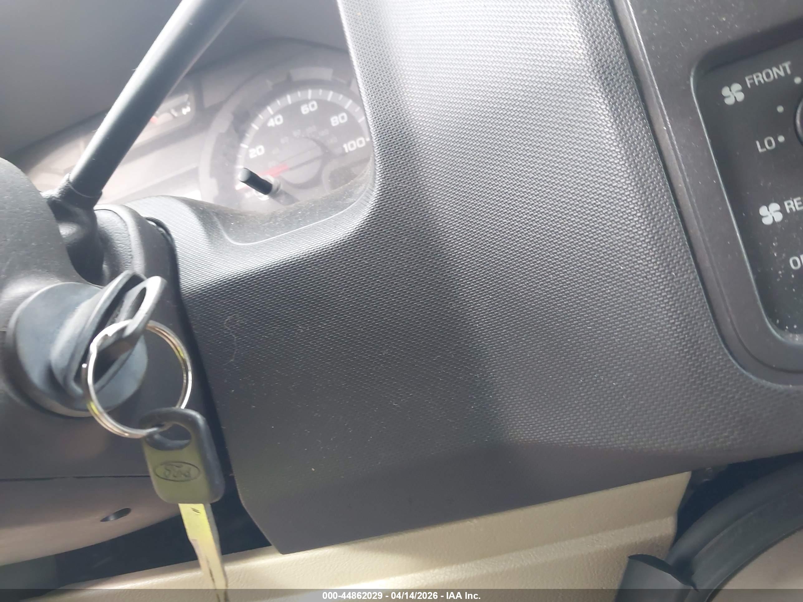 FORD E-350 image 11