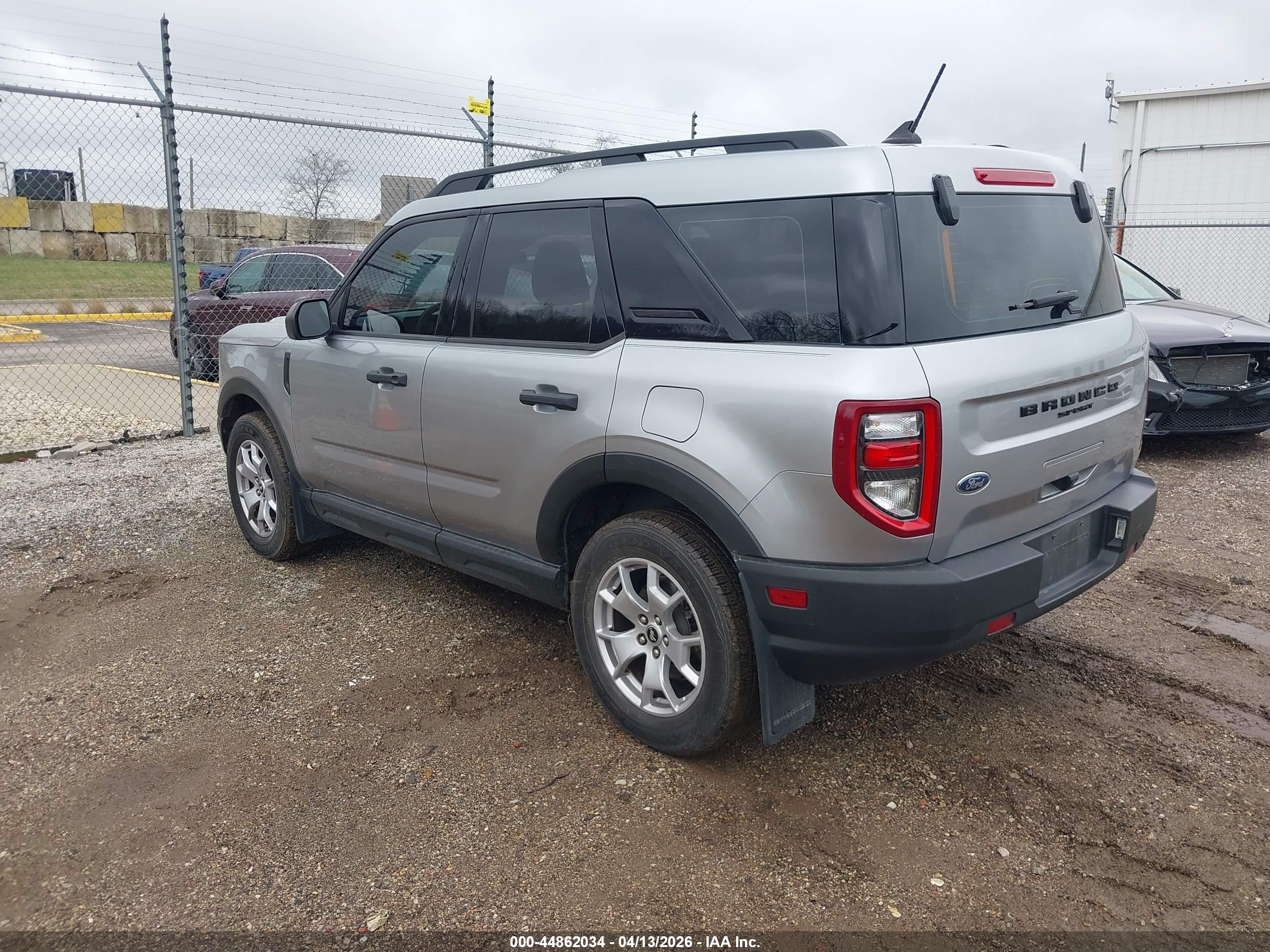 FORD BRONCO image 3