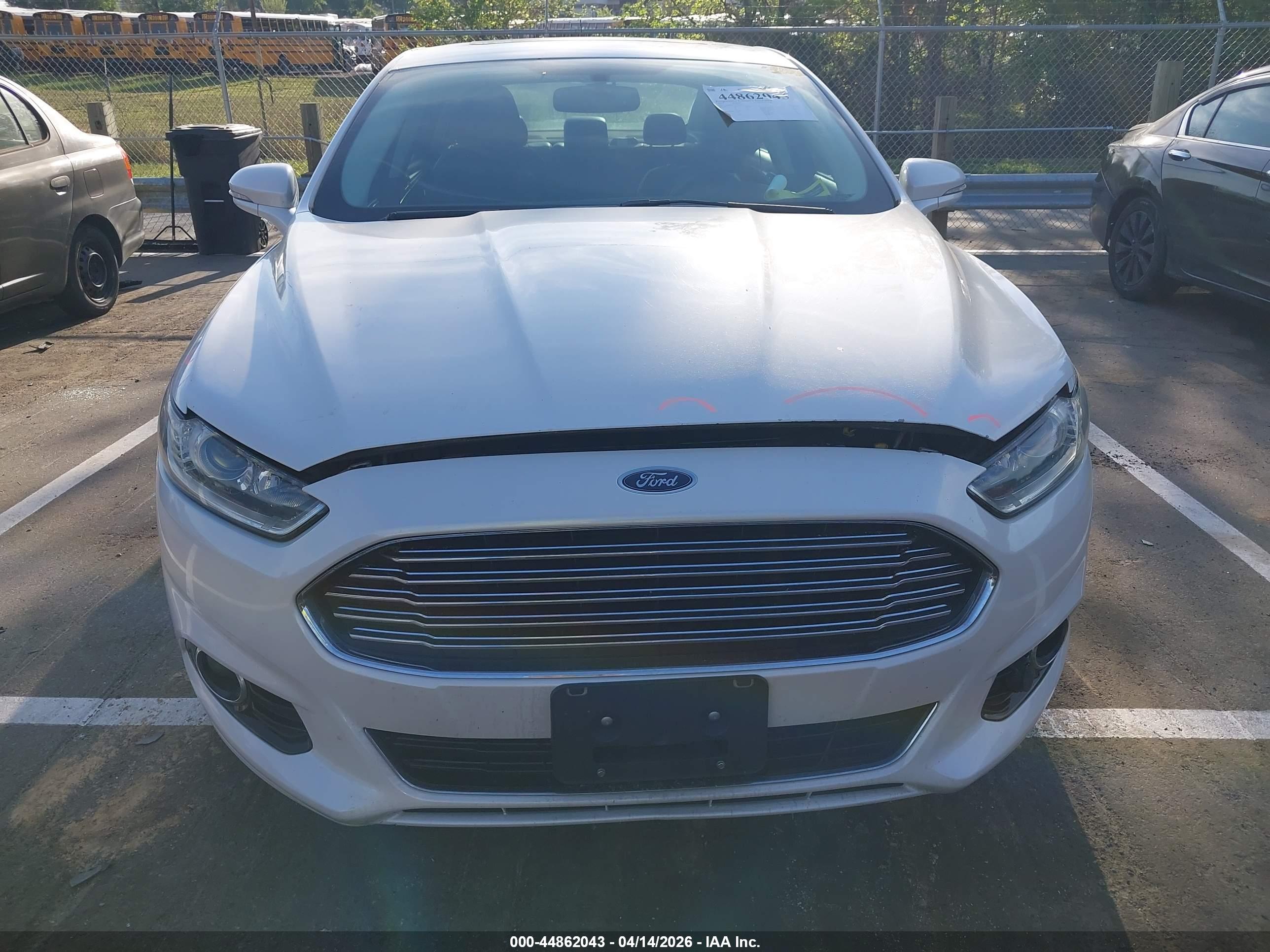 FORD FUSION image 6