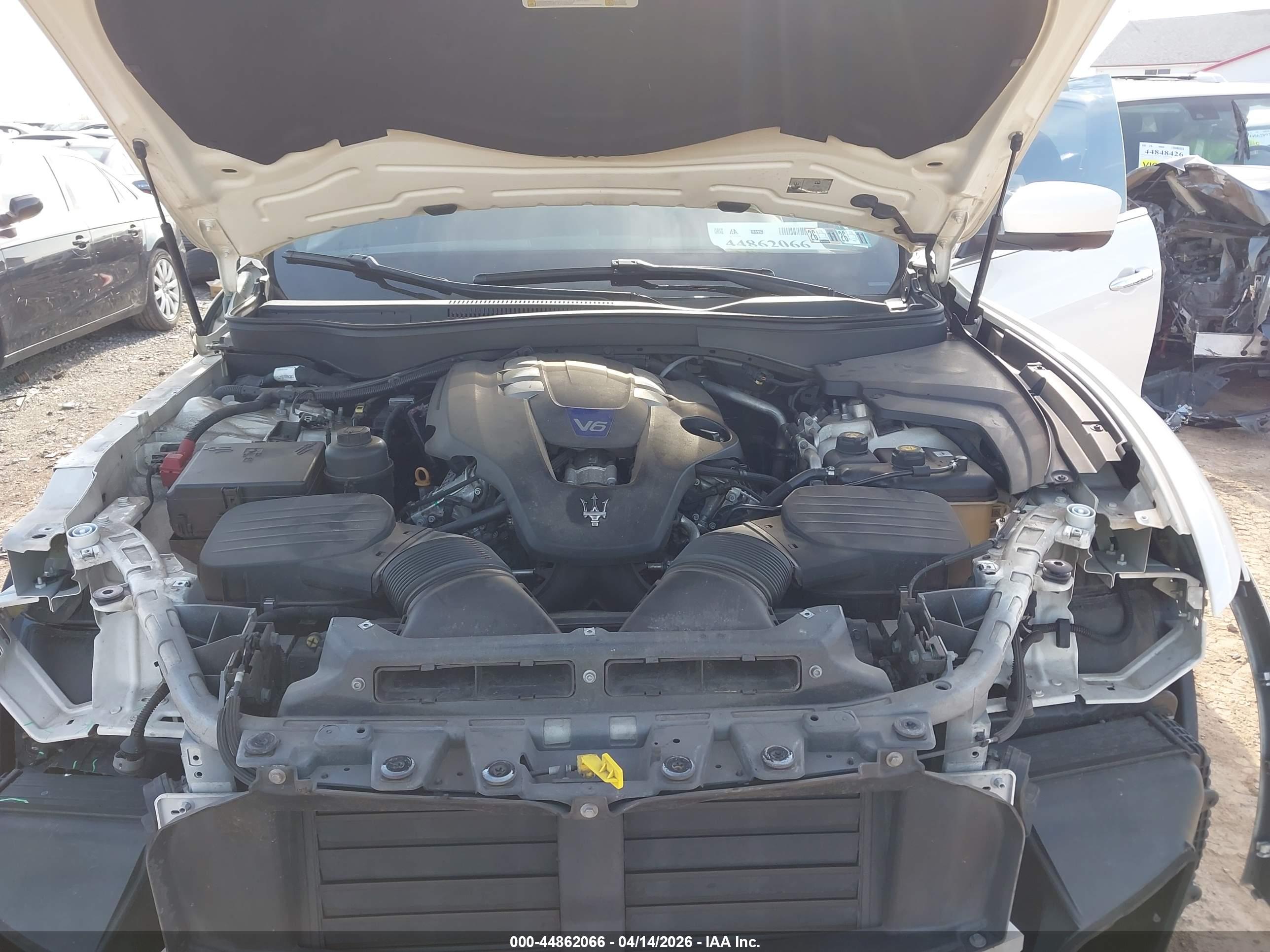 MASERATI LEVANTE image 10