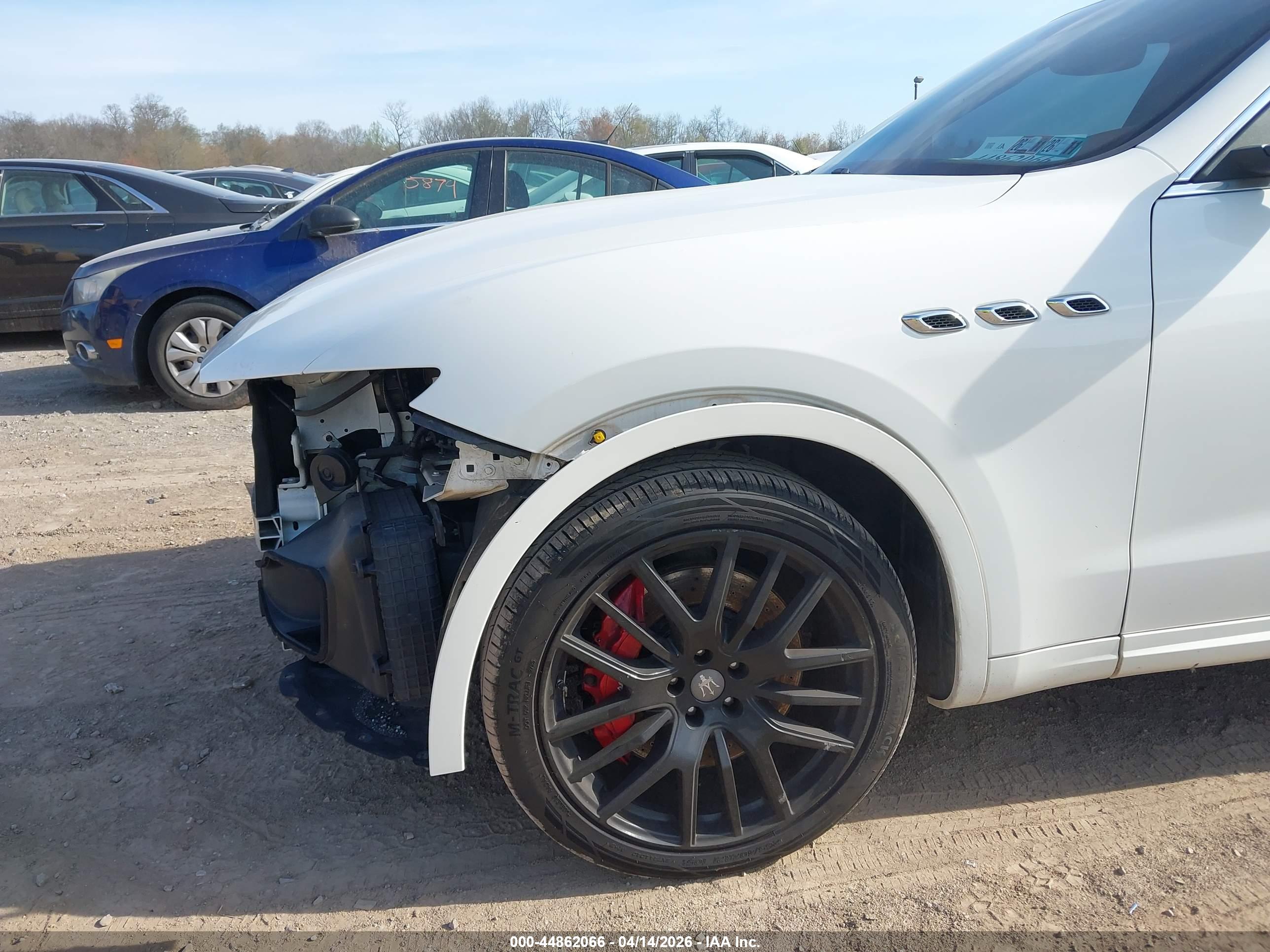MASERATI LEVANTE image 6