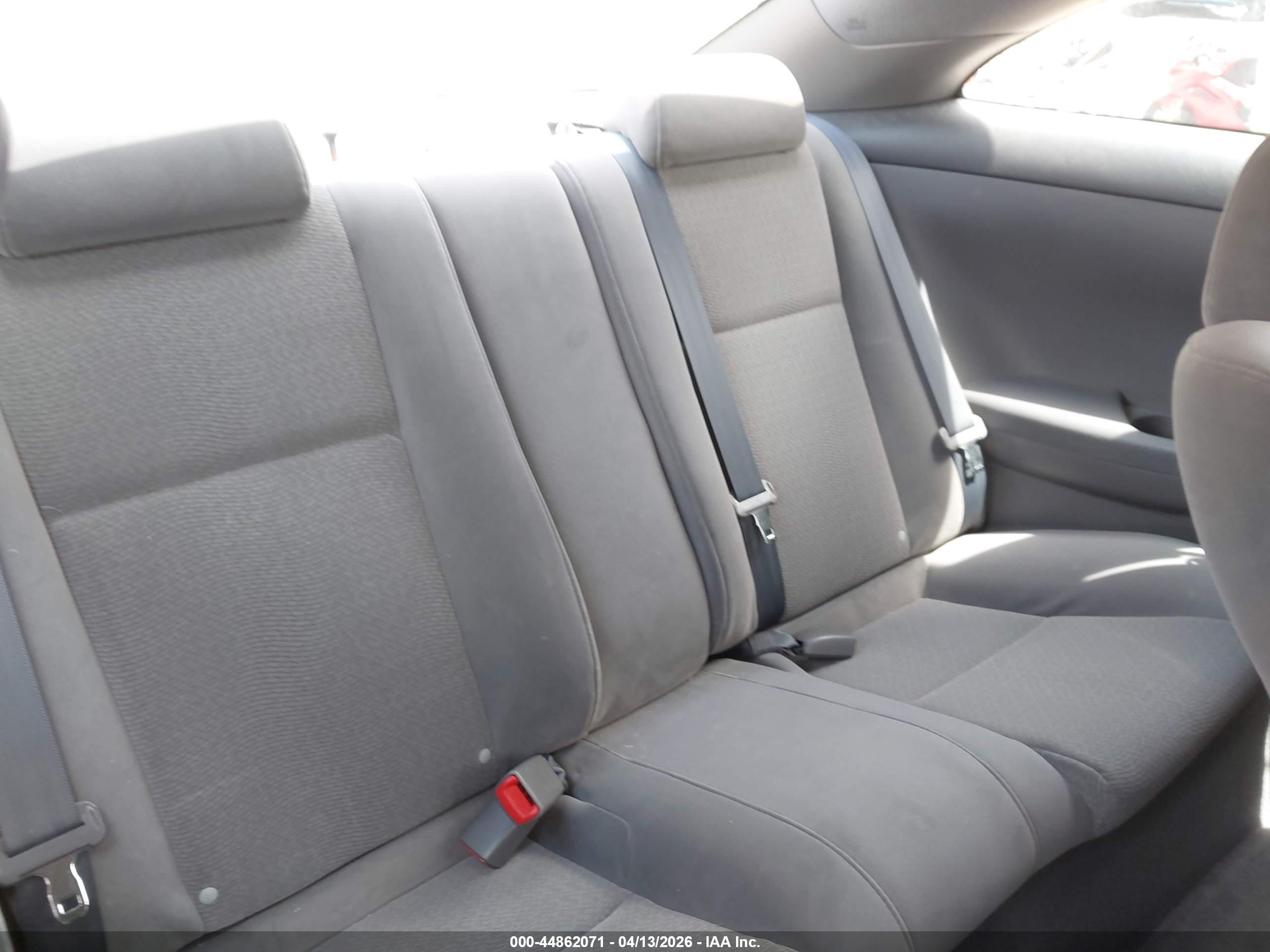 TOYOTA CAMRY image 8