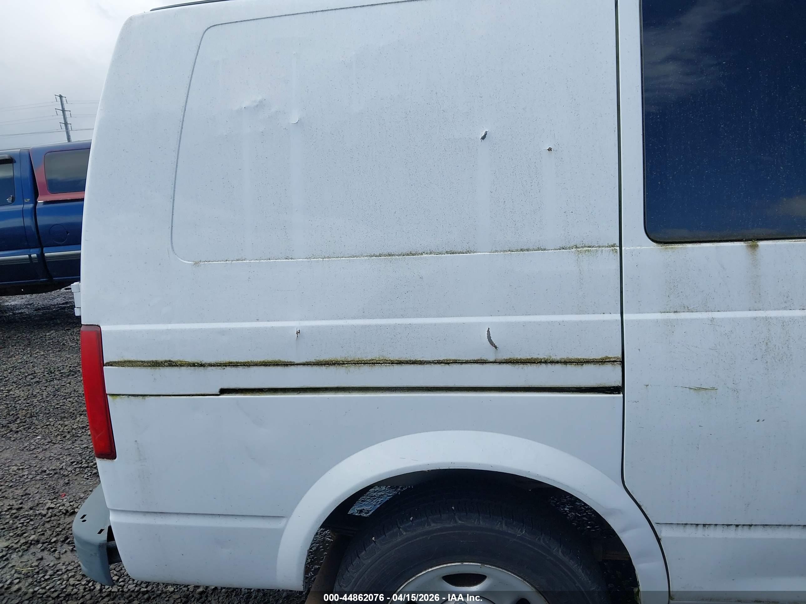 CHEVROLET ASTRO image 6