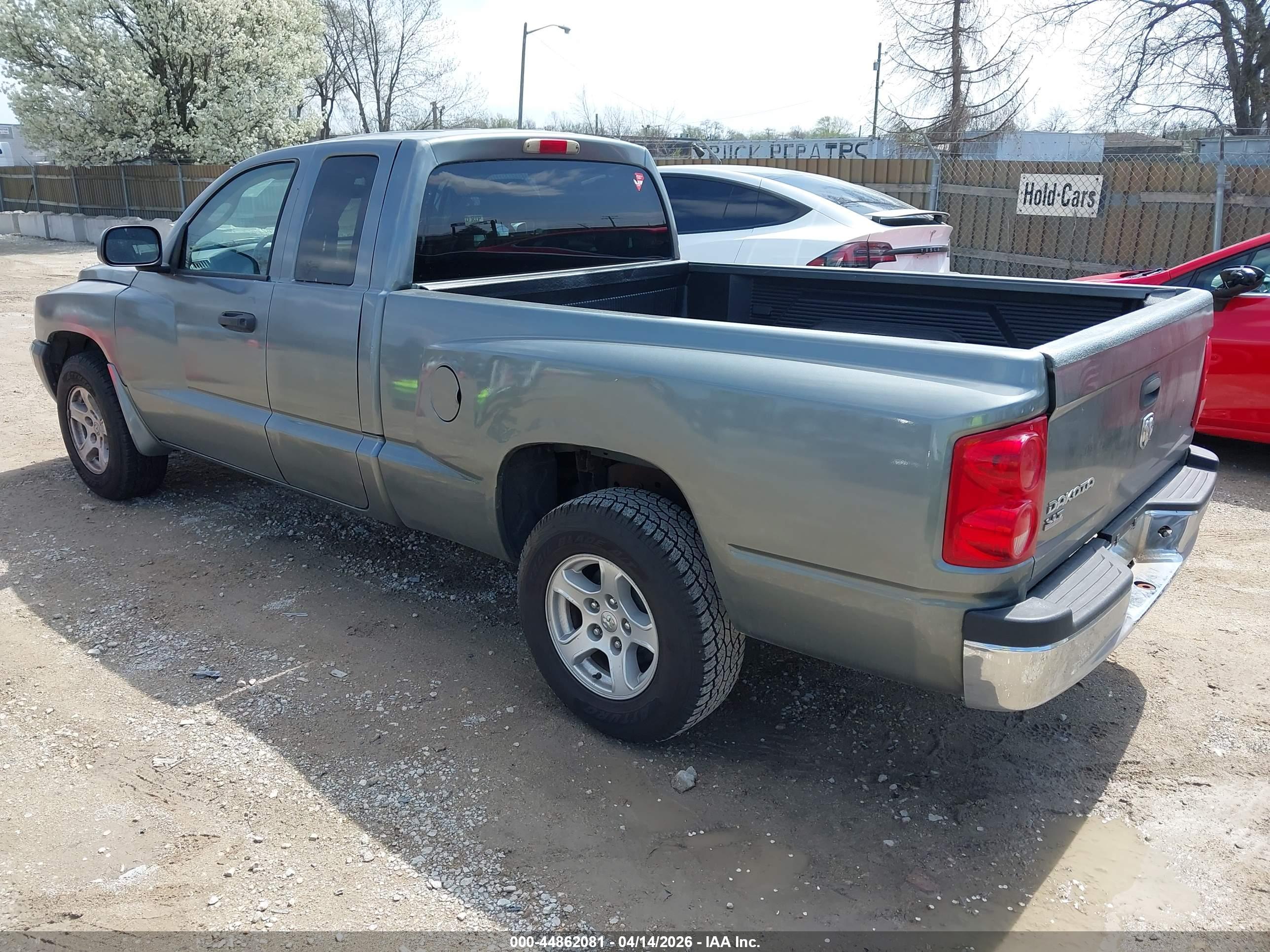 DODGE DAKOTA image 3