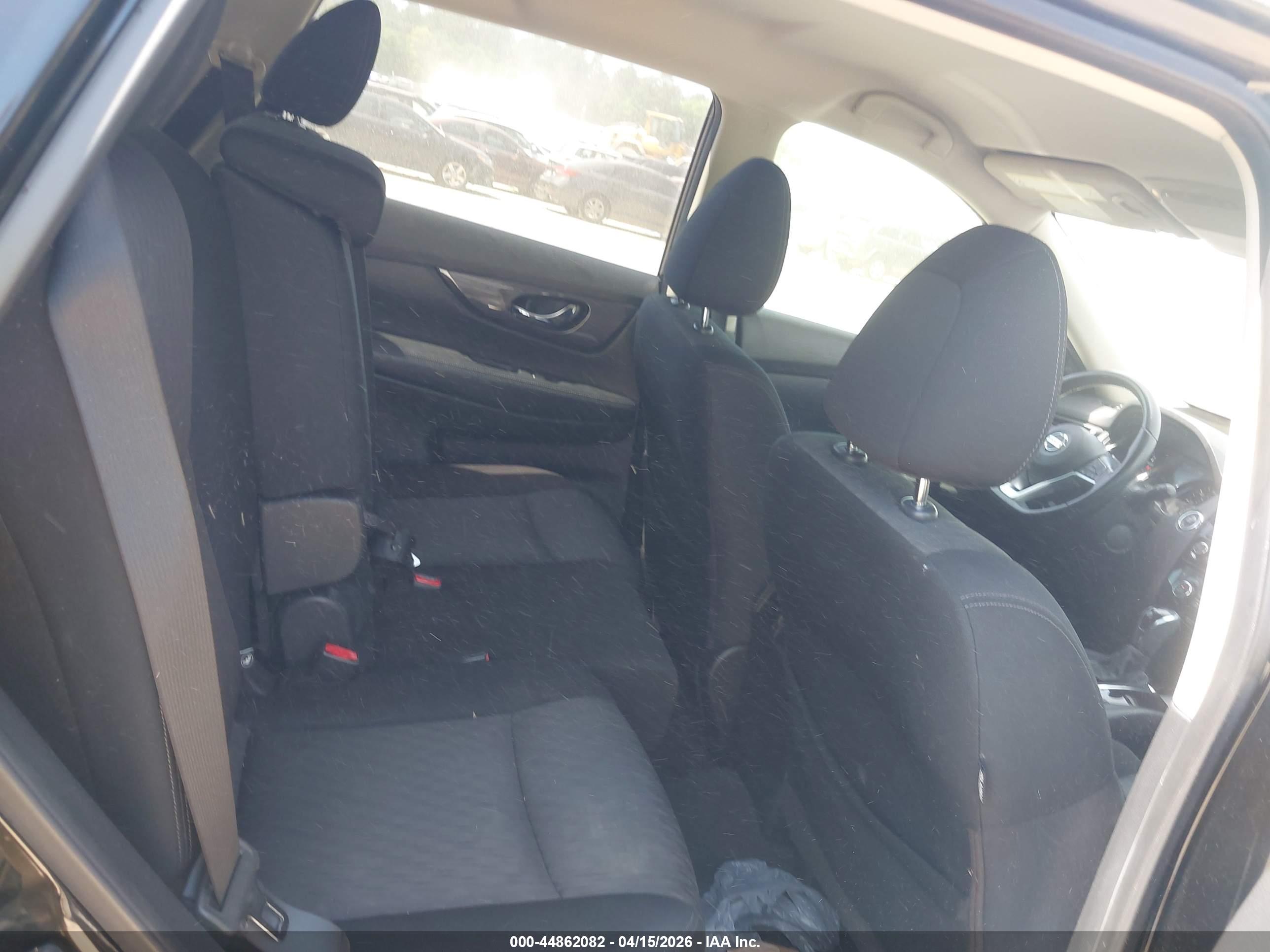 NISSAN ROGUE image 8