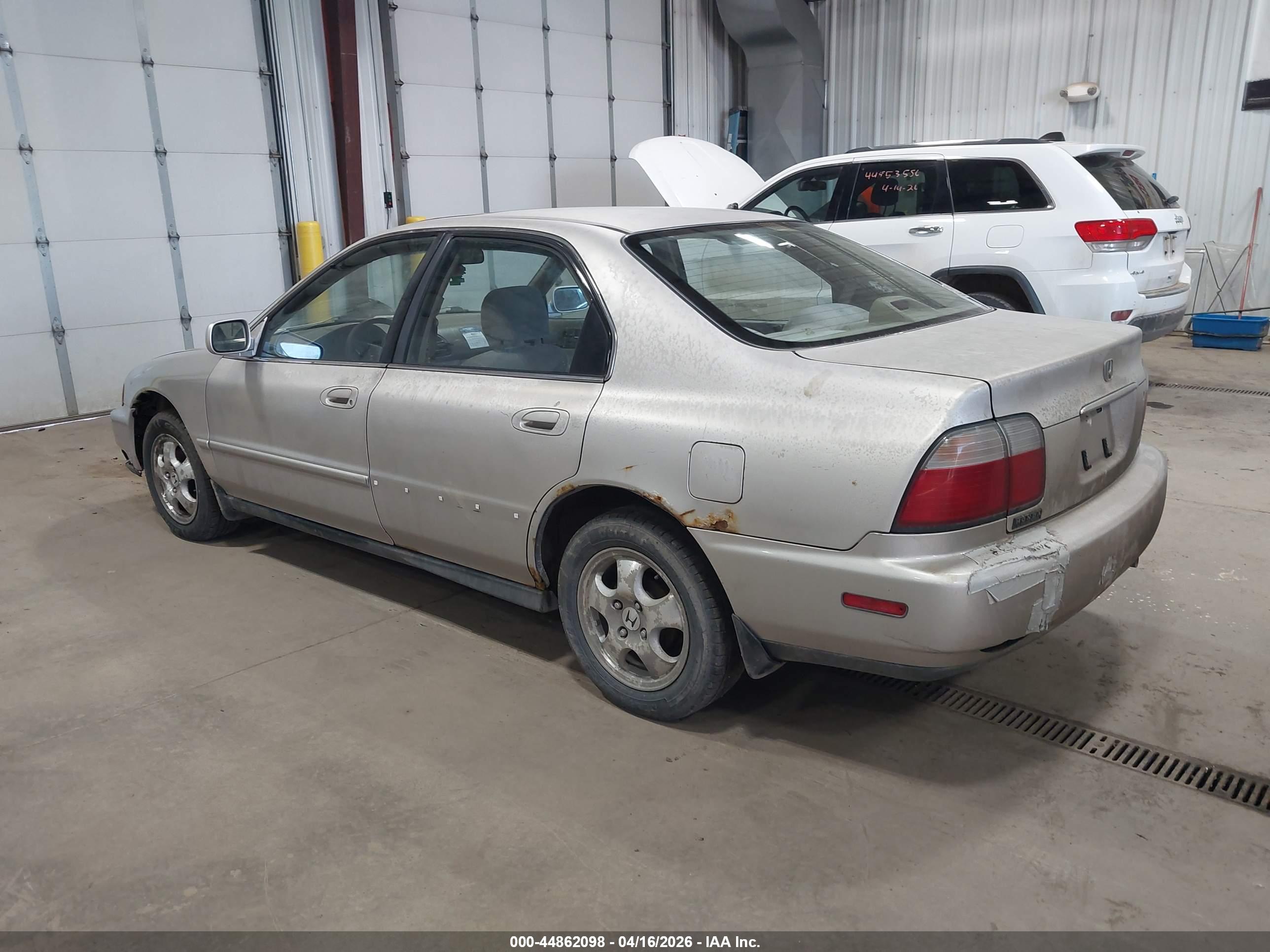 HONDA ACCORD image 3