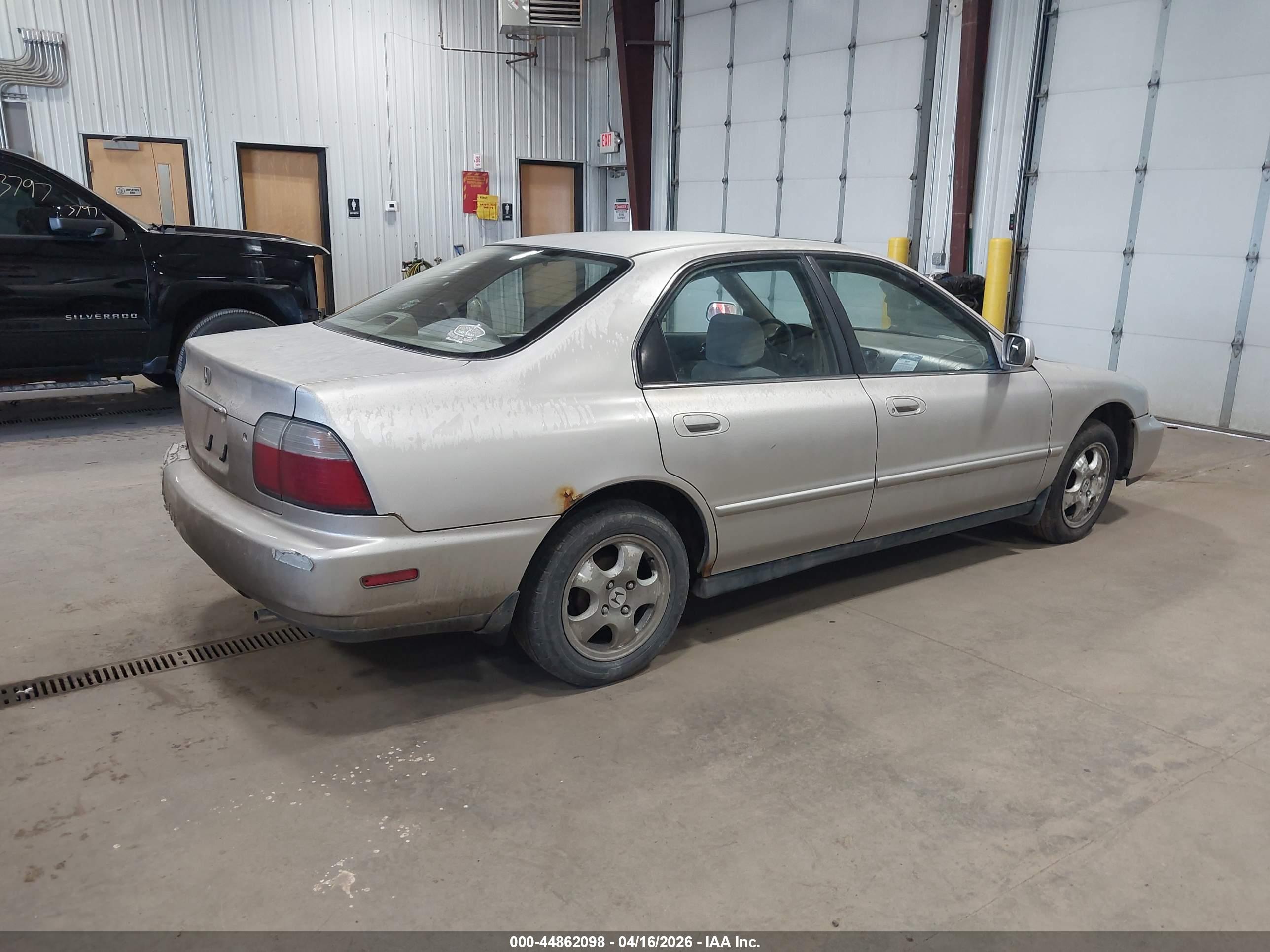 HONDA ACCORD image 4