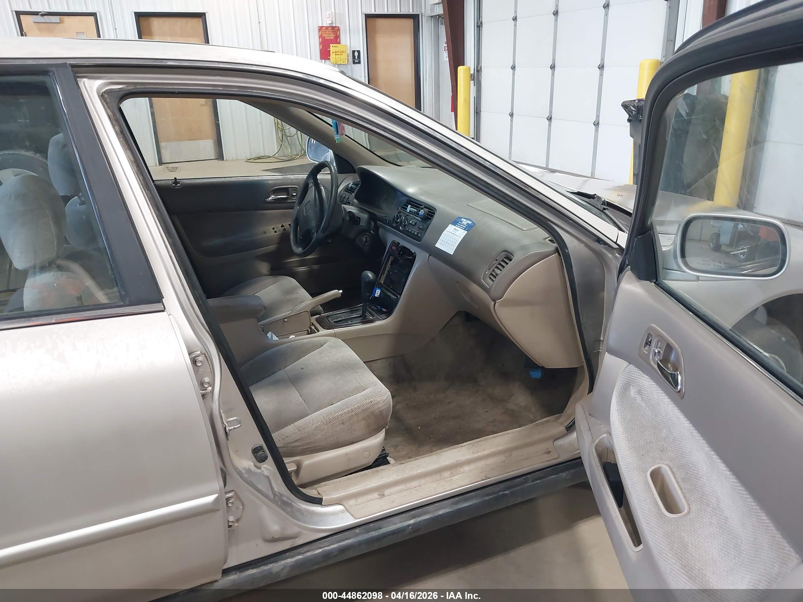 HONDA ACCORD image 5