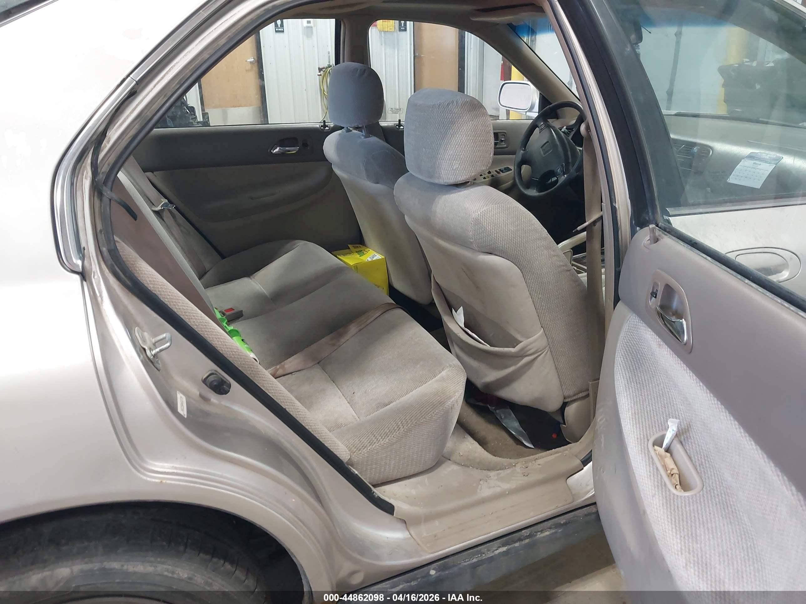 HONDA ACCORD image 8