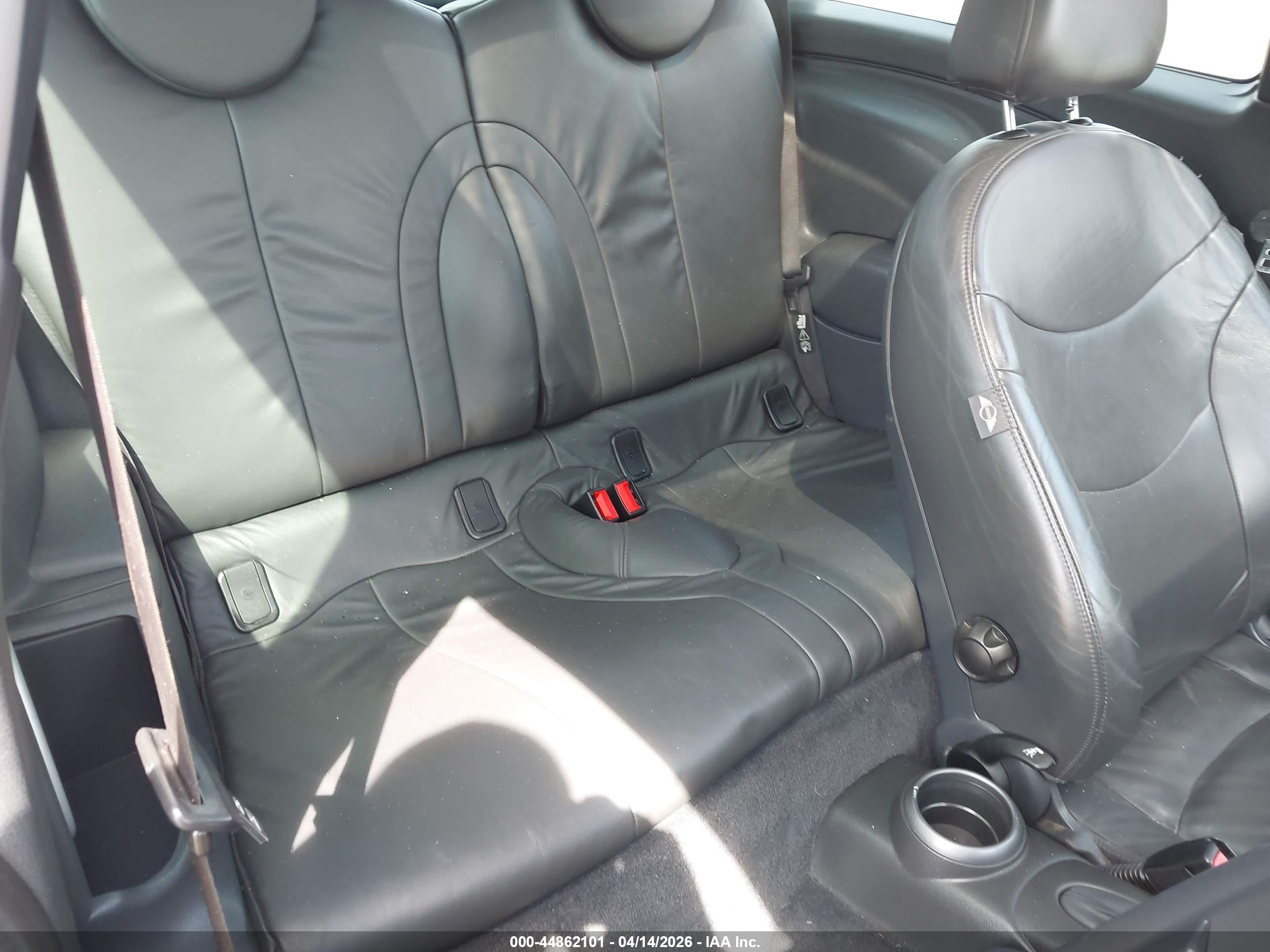 MINI COOPER image 8