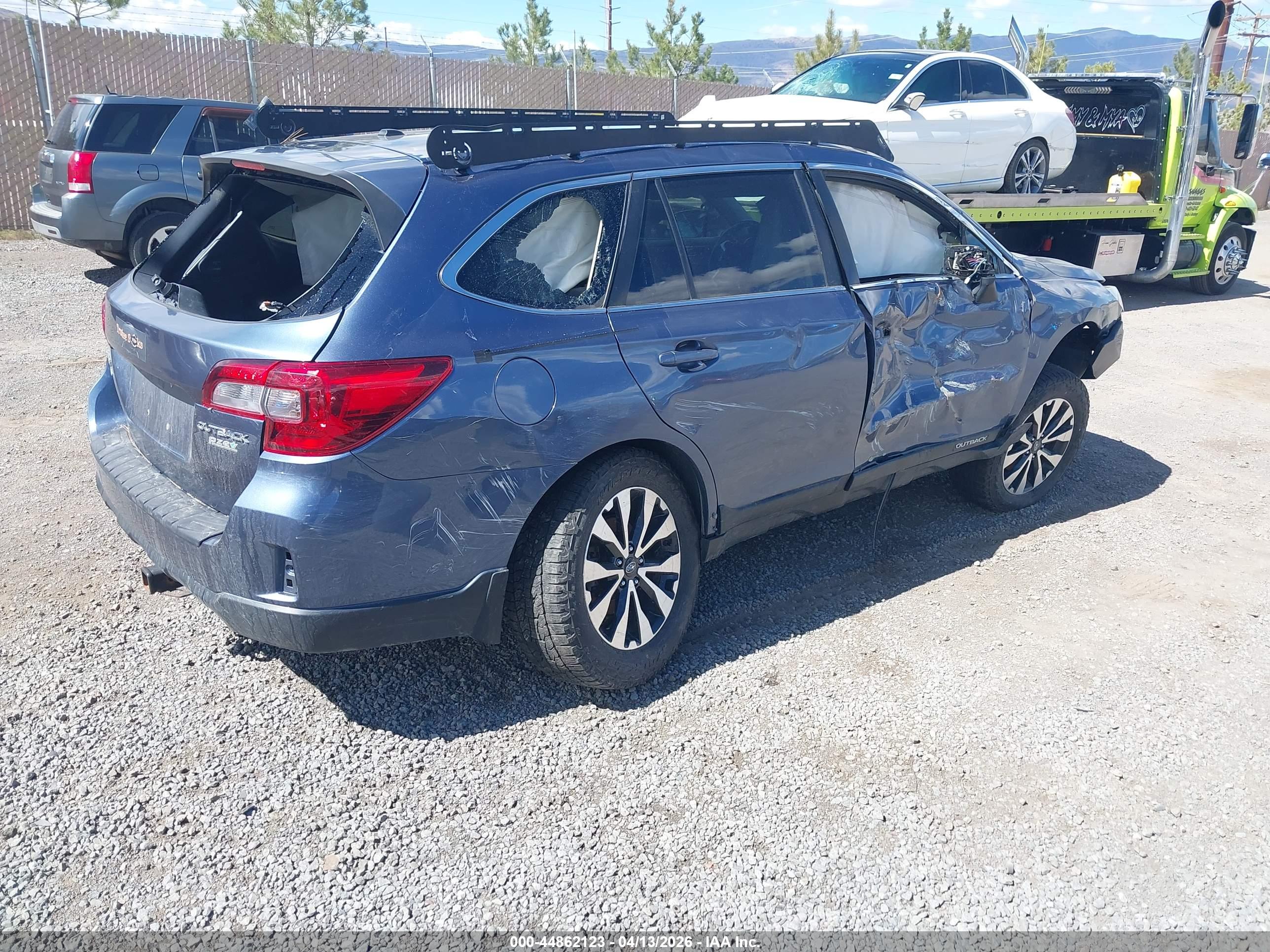 SUBARU OUTBACK image 4
