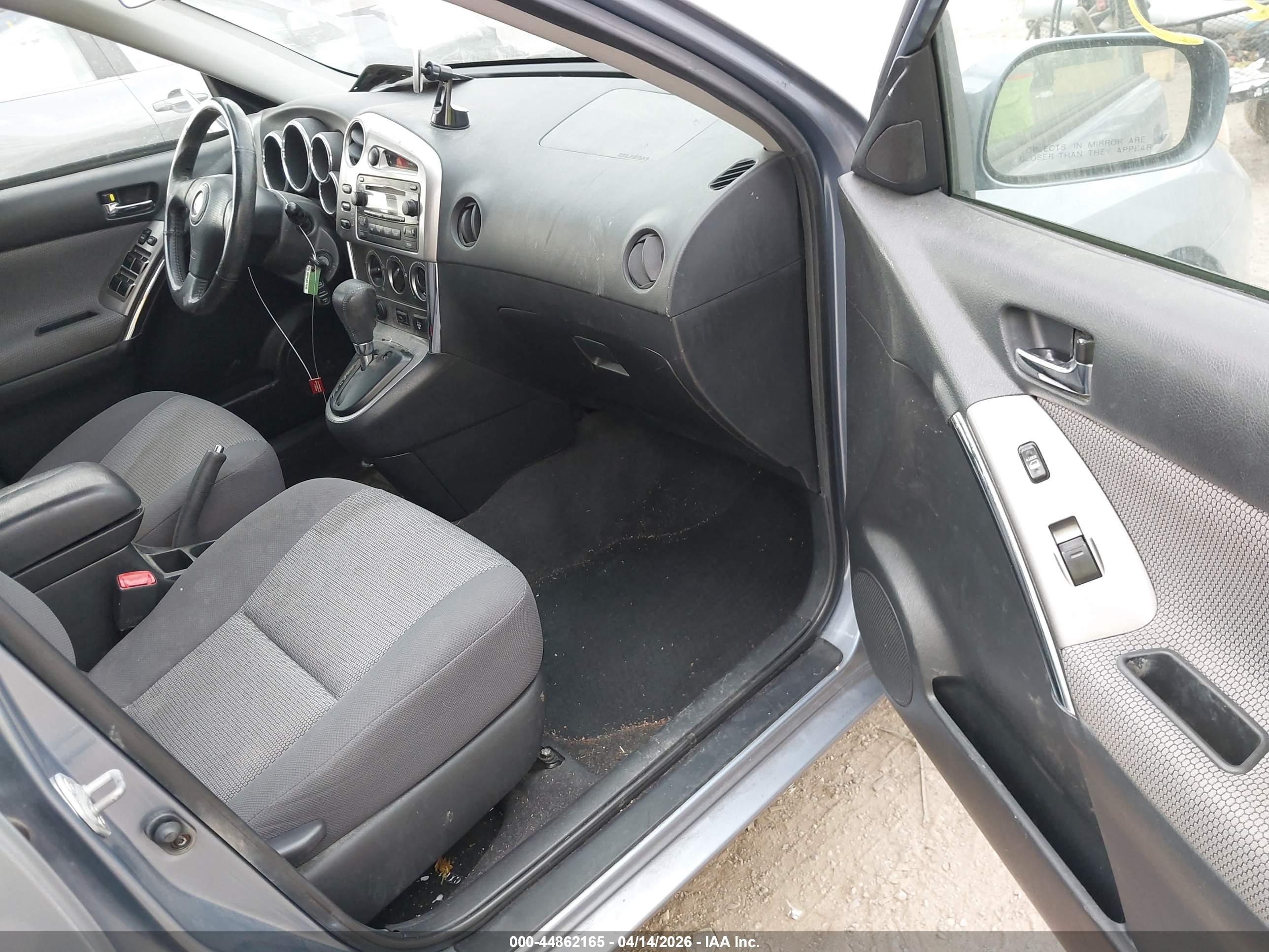 TOYOTA MATRIX image 5