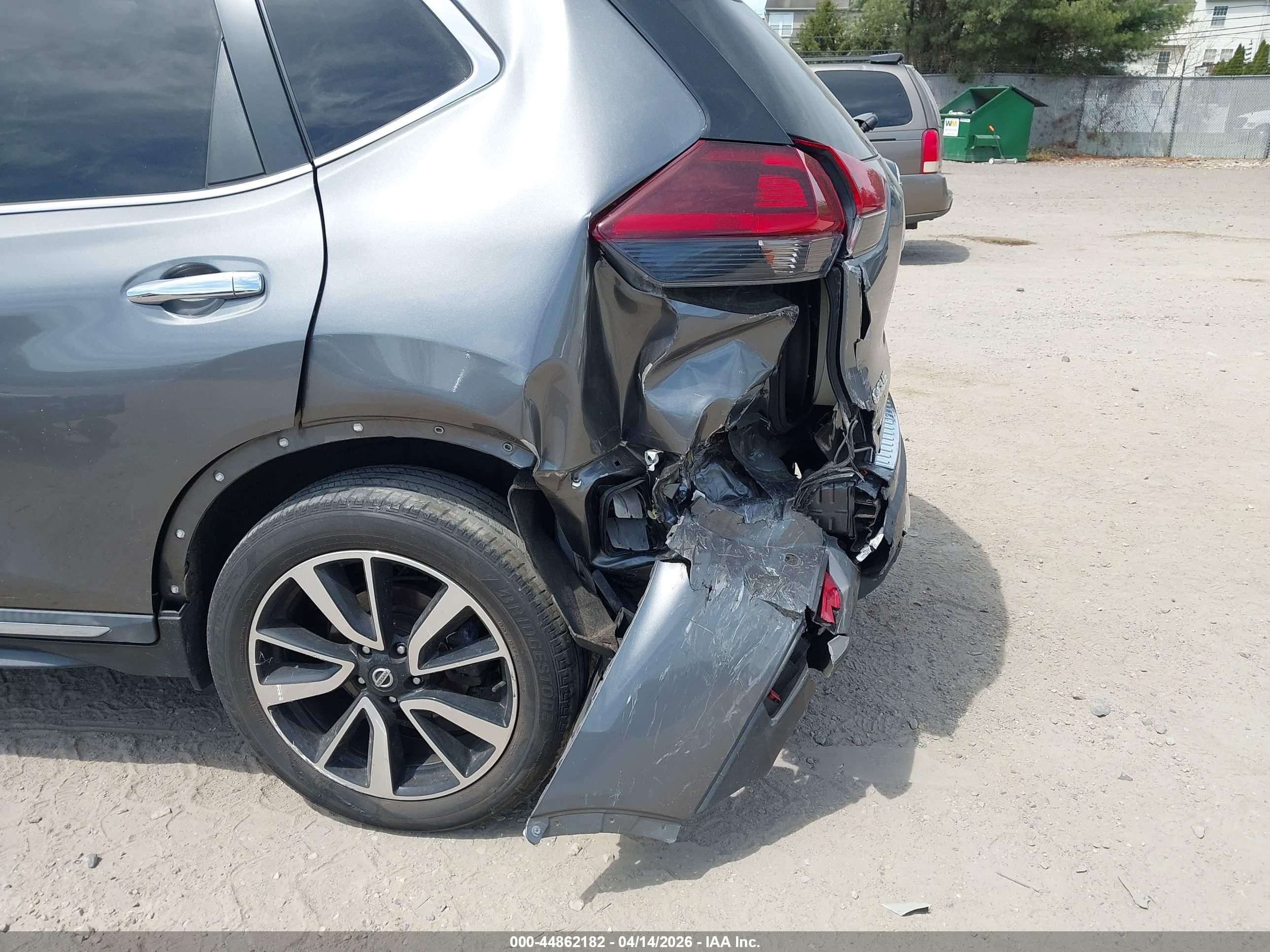 NISSAN ROGUE image 6