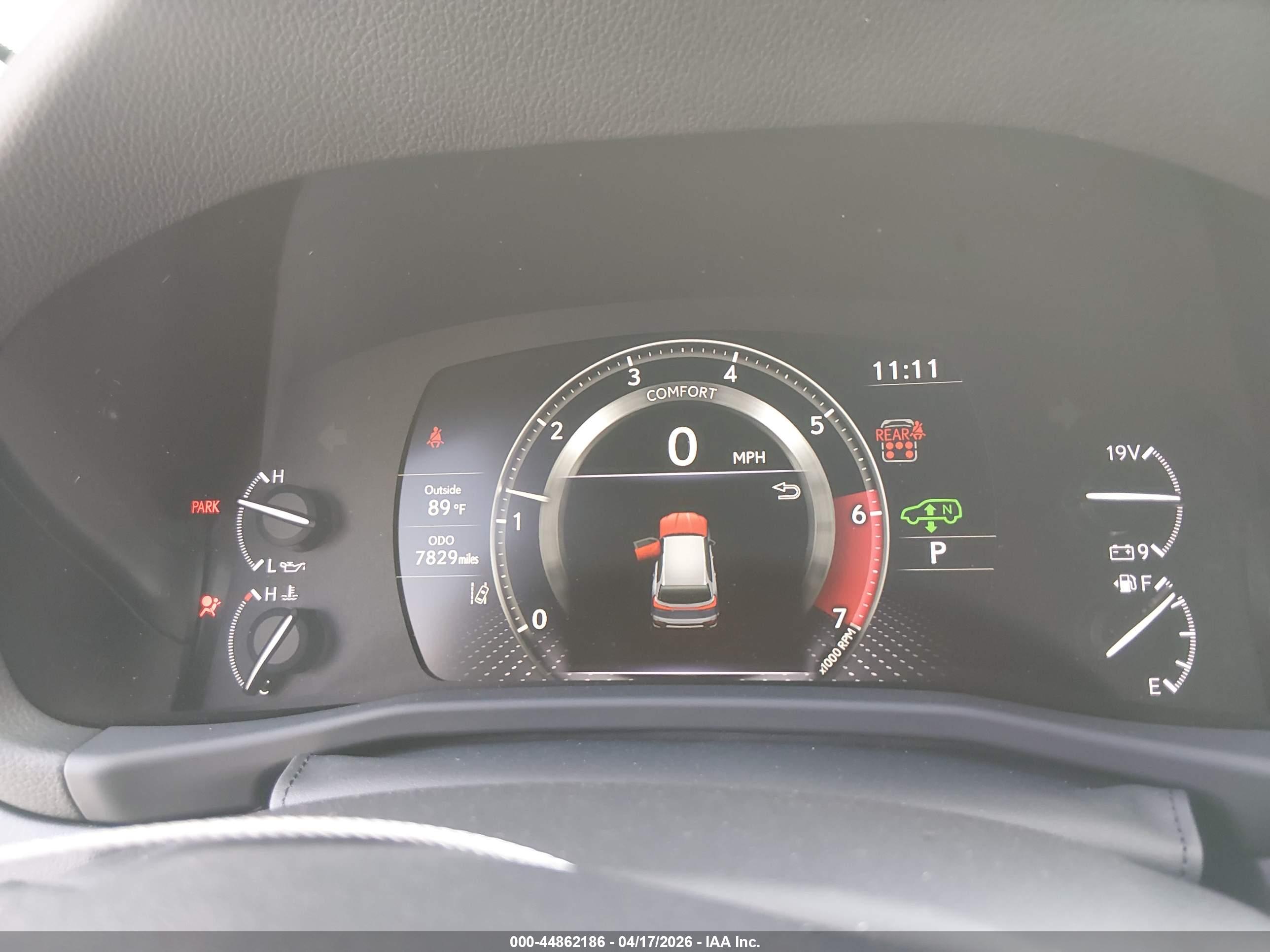 LEXUS LX image 7