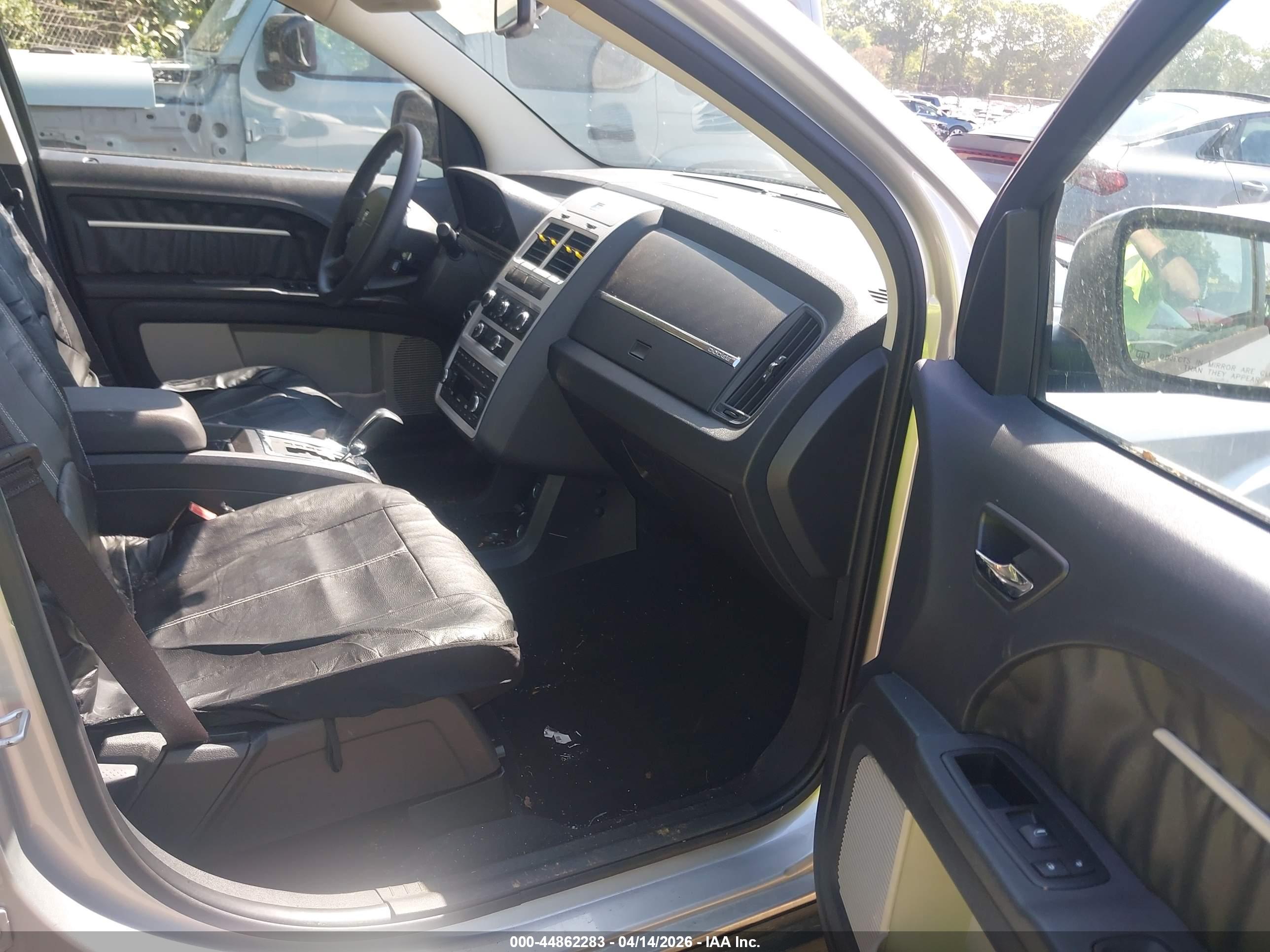 DODGE JOURNEY image 5