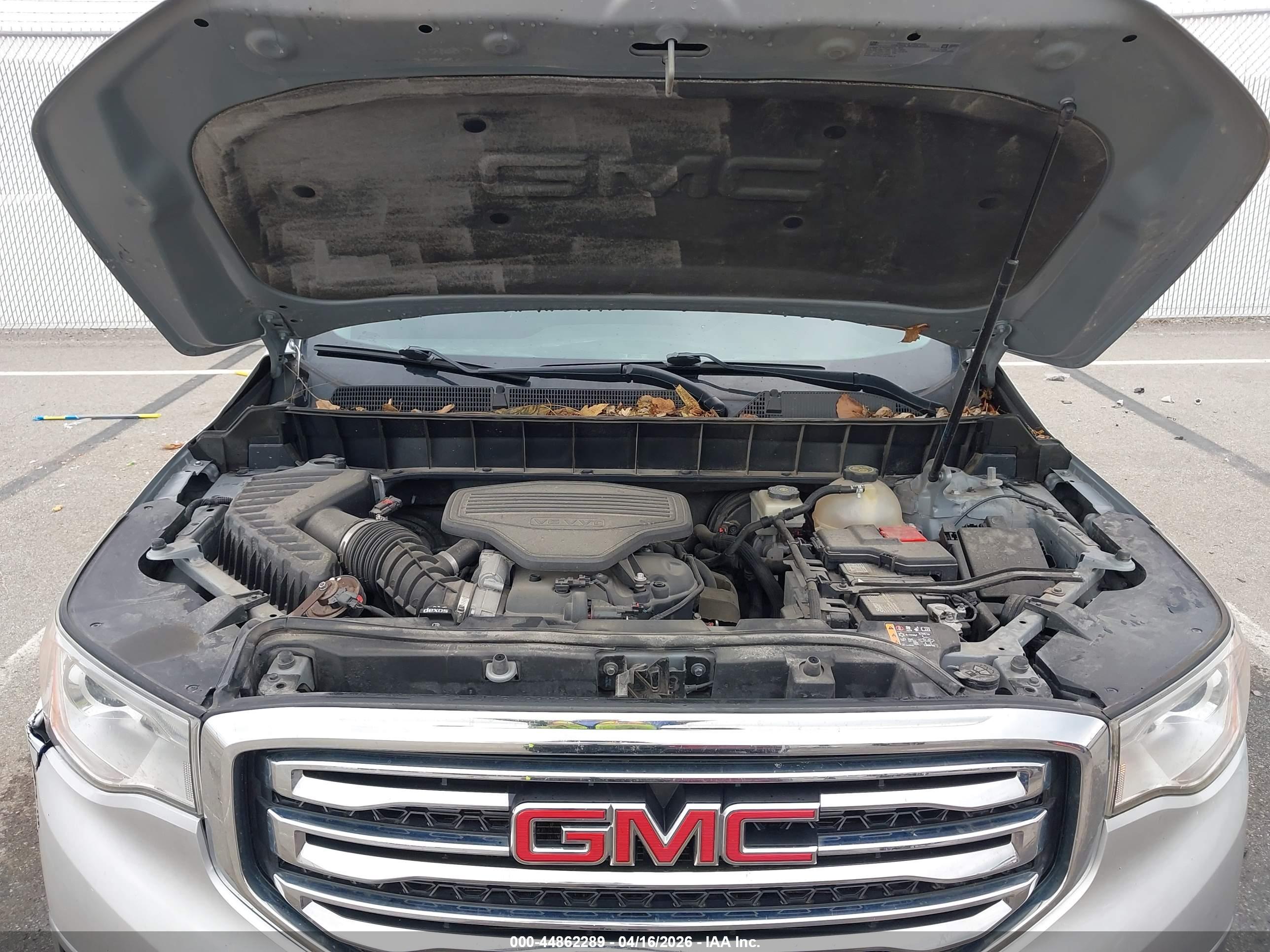 GMC ACADIA image 10