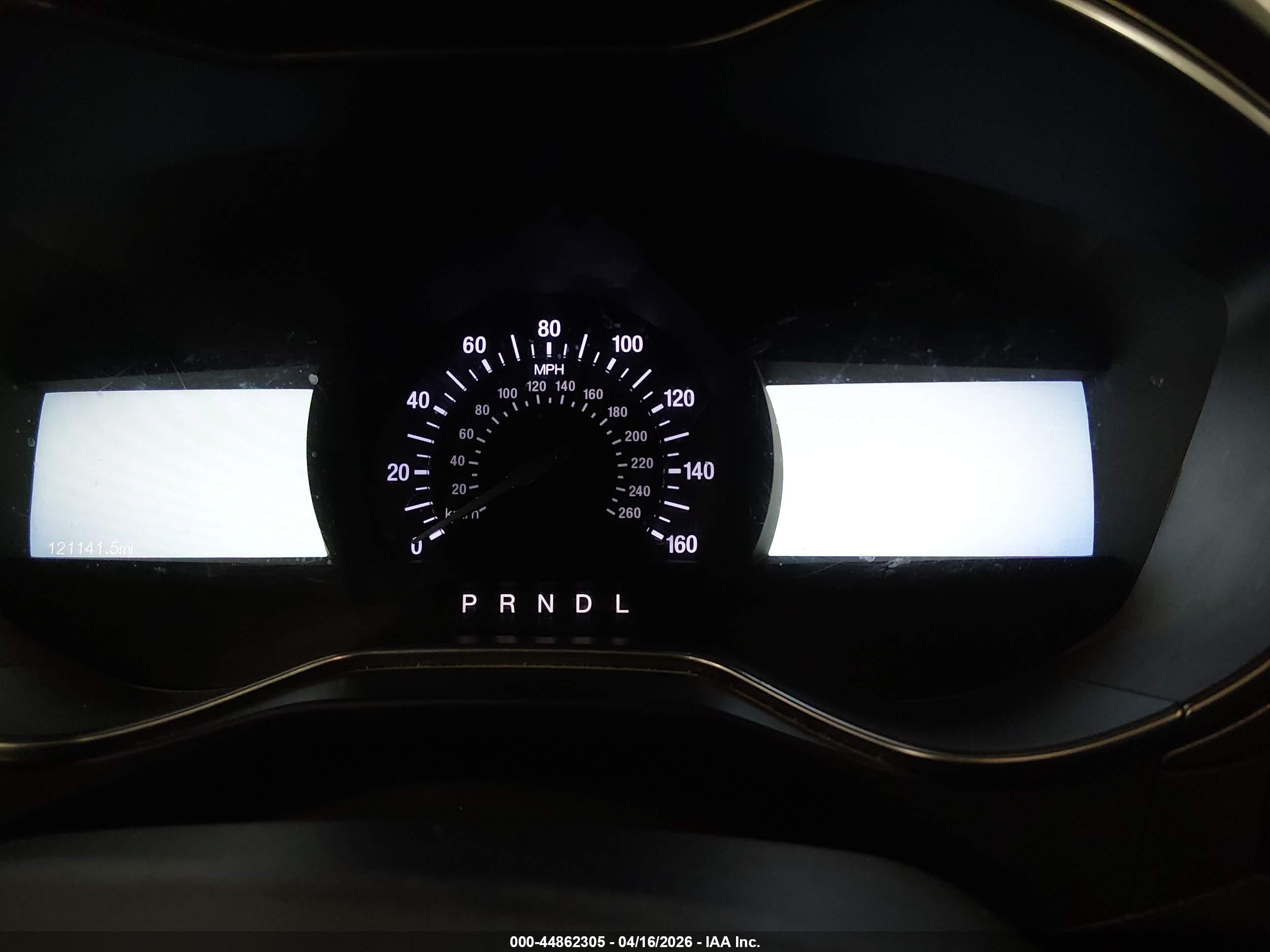 FORD FUSION image 7