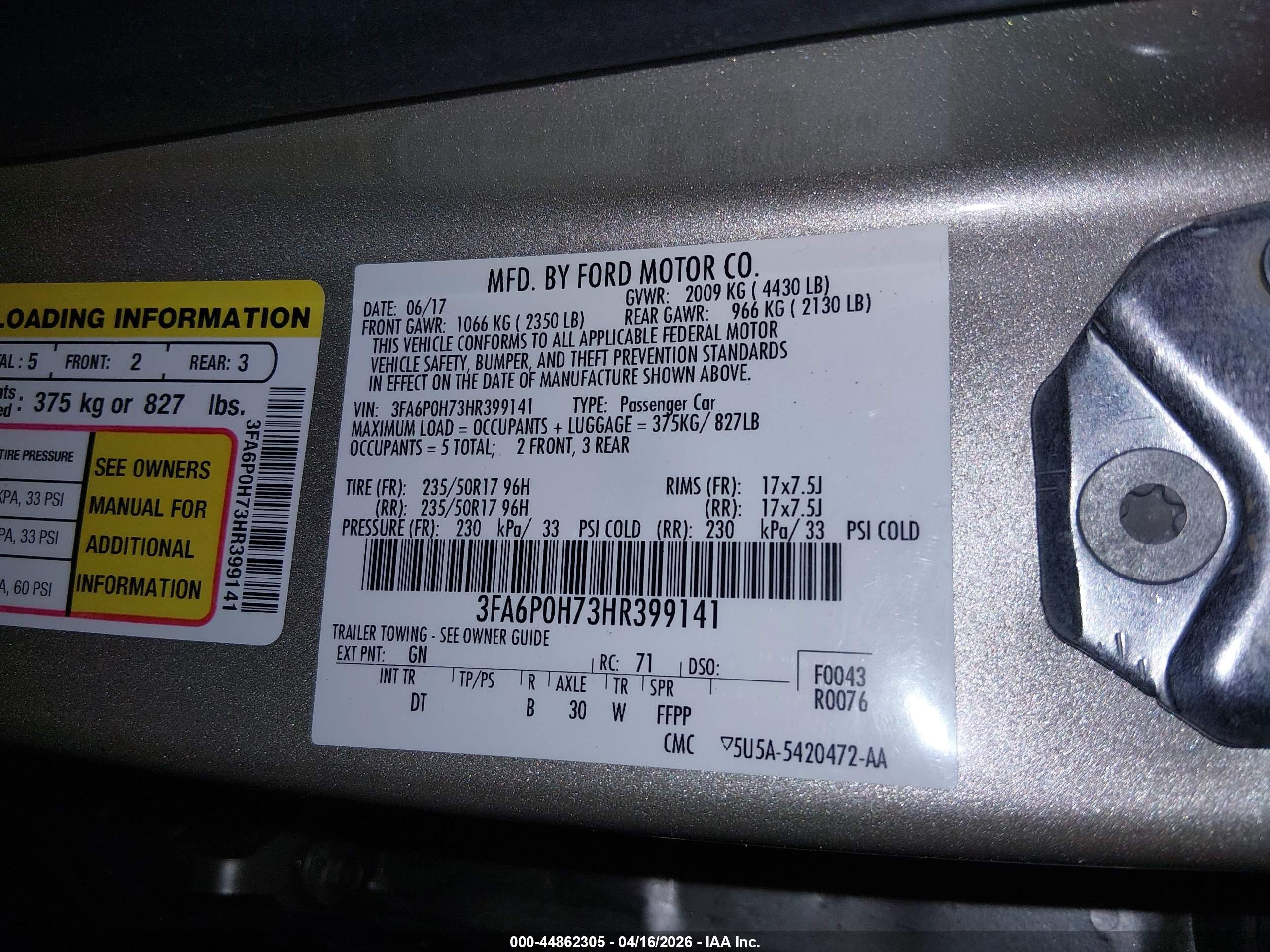 FORD FUSION image 9