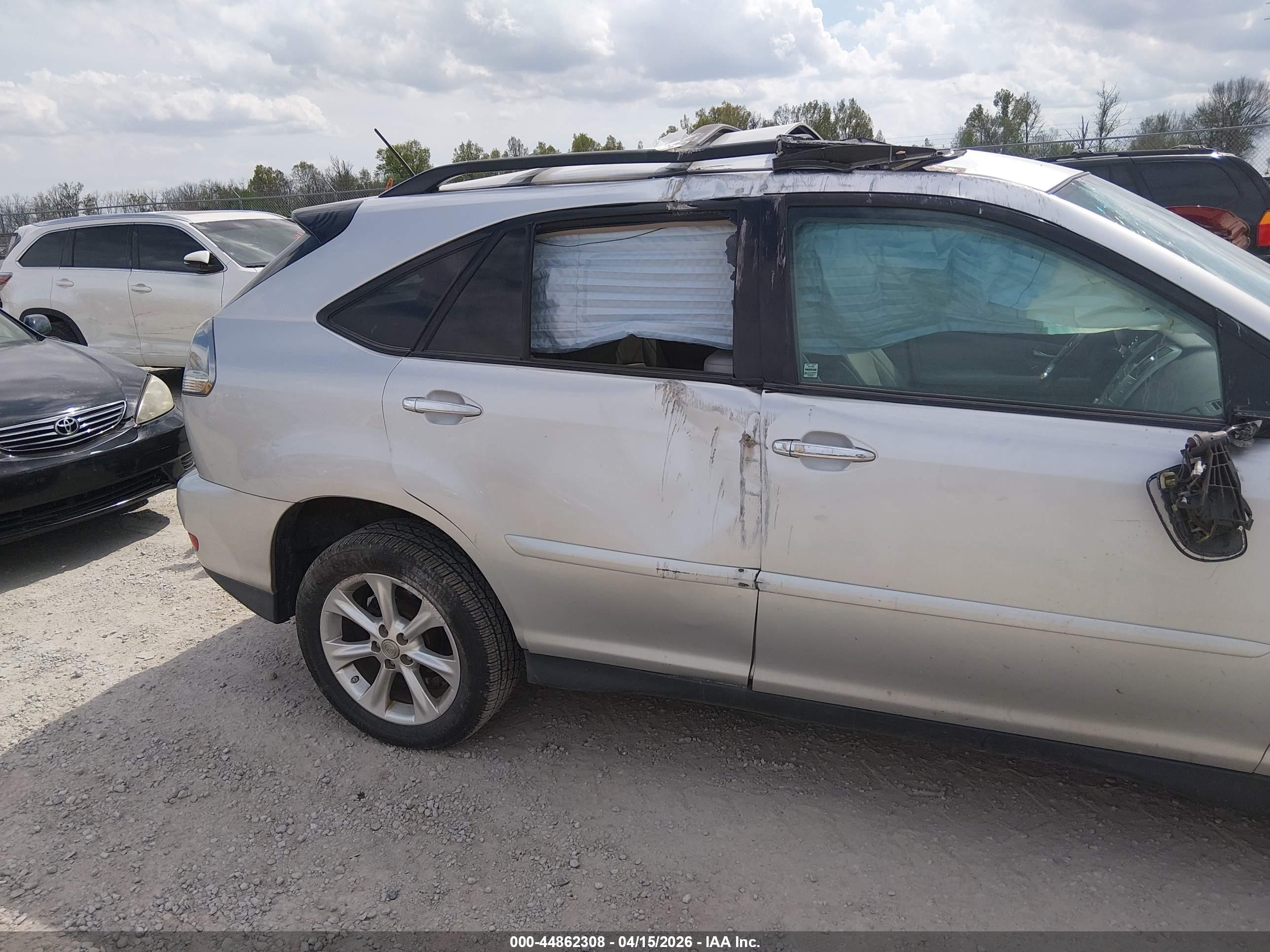 LEXUS RX image 6