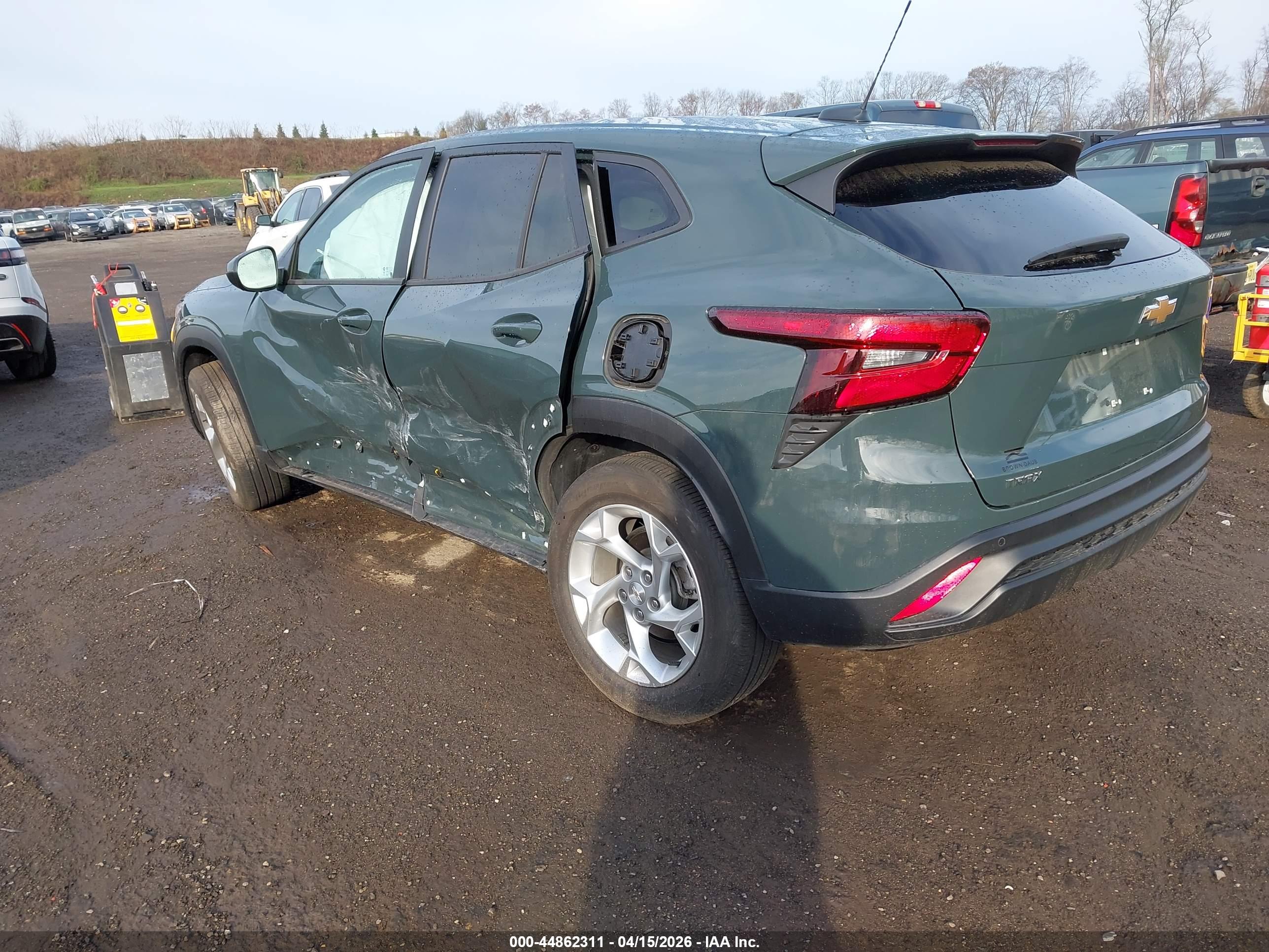 CHEVROLET TRAX image 3