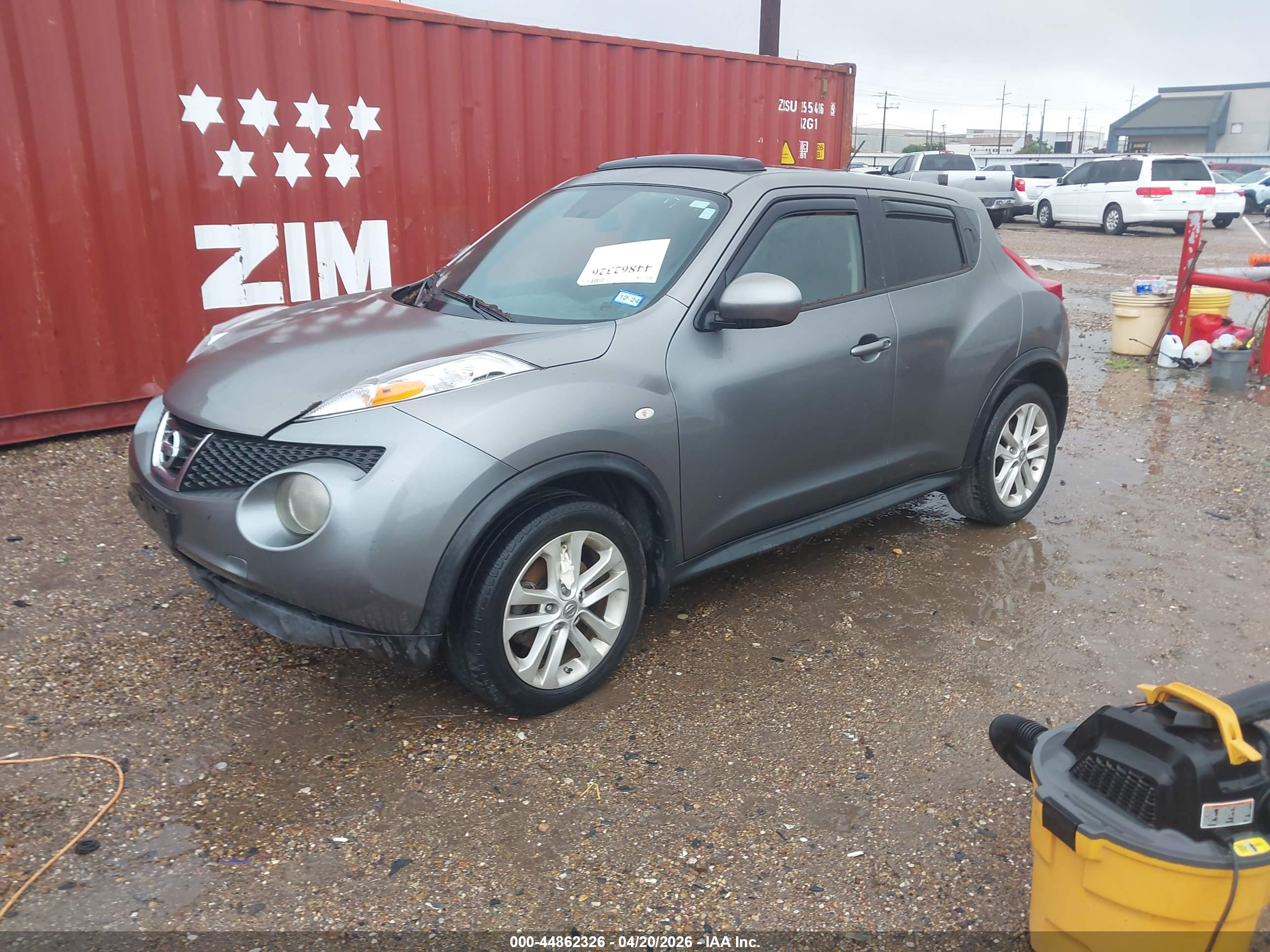 NISSAN JUKE image 2