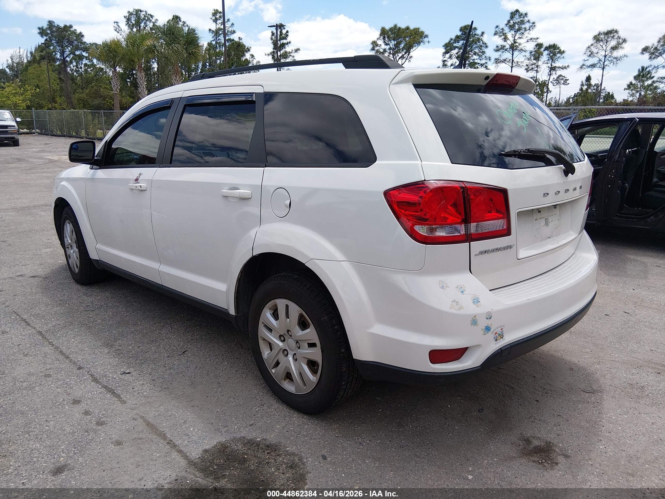 DODGE JOURNEY image 3