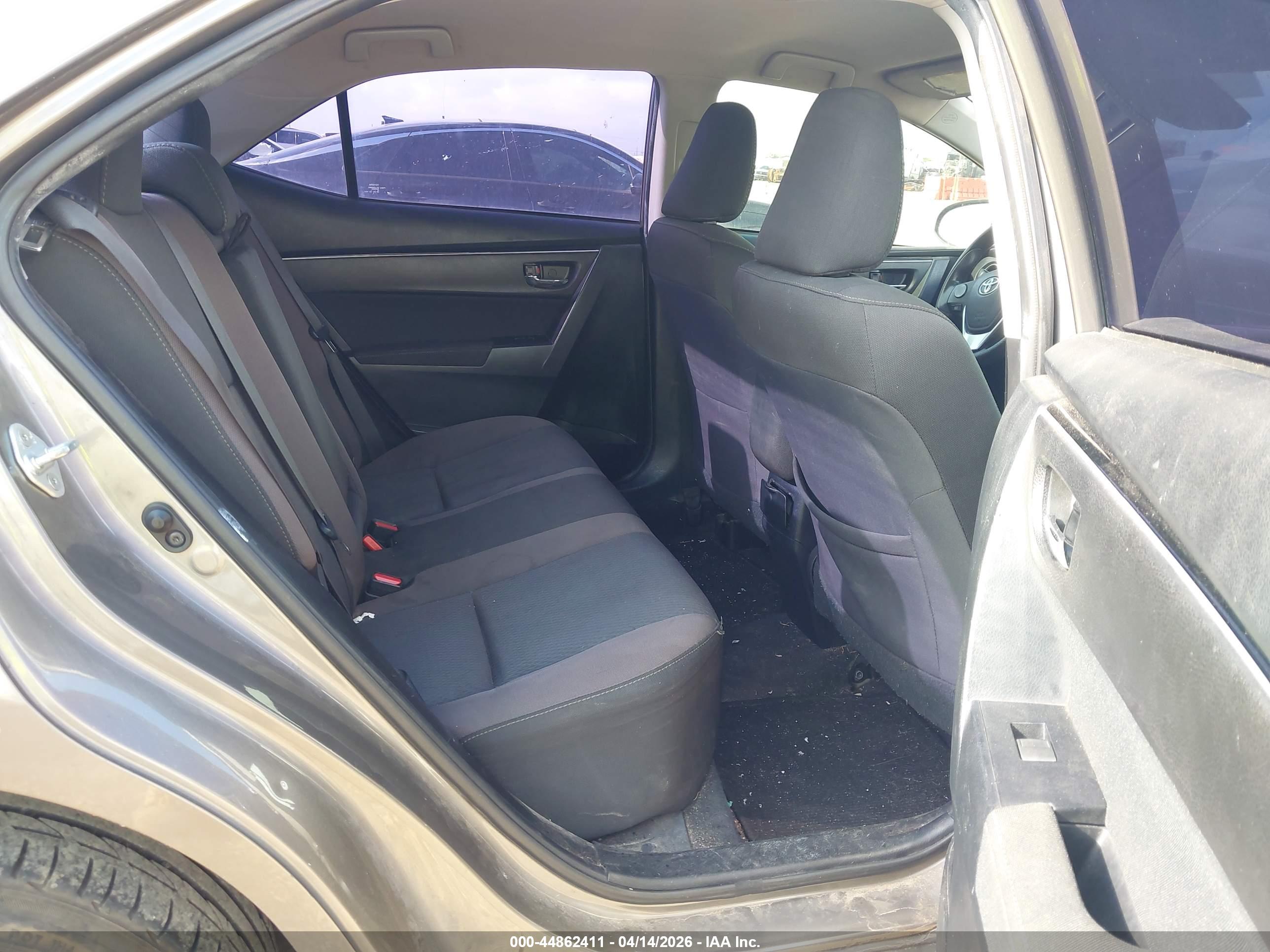 TOYOTA COROLLA image 8