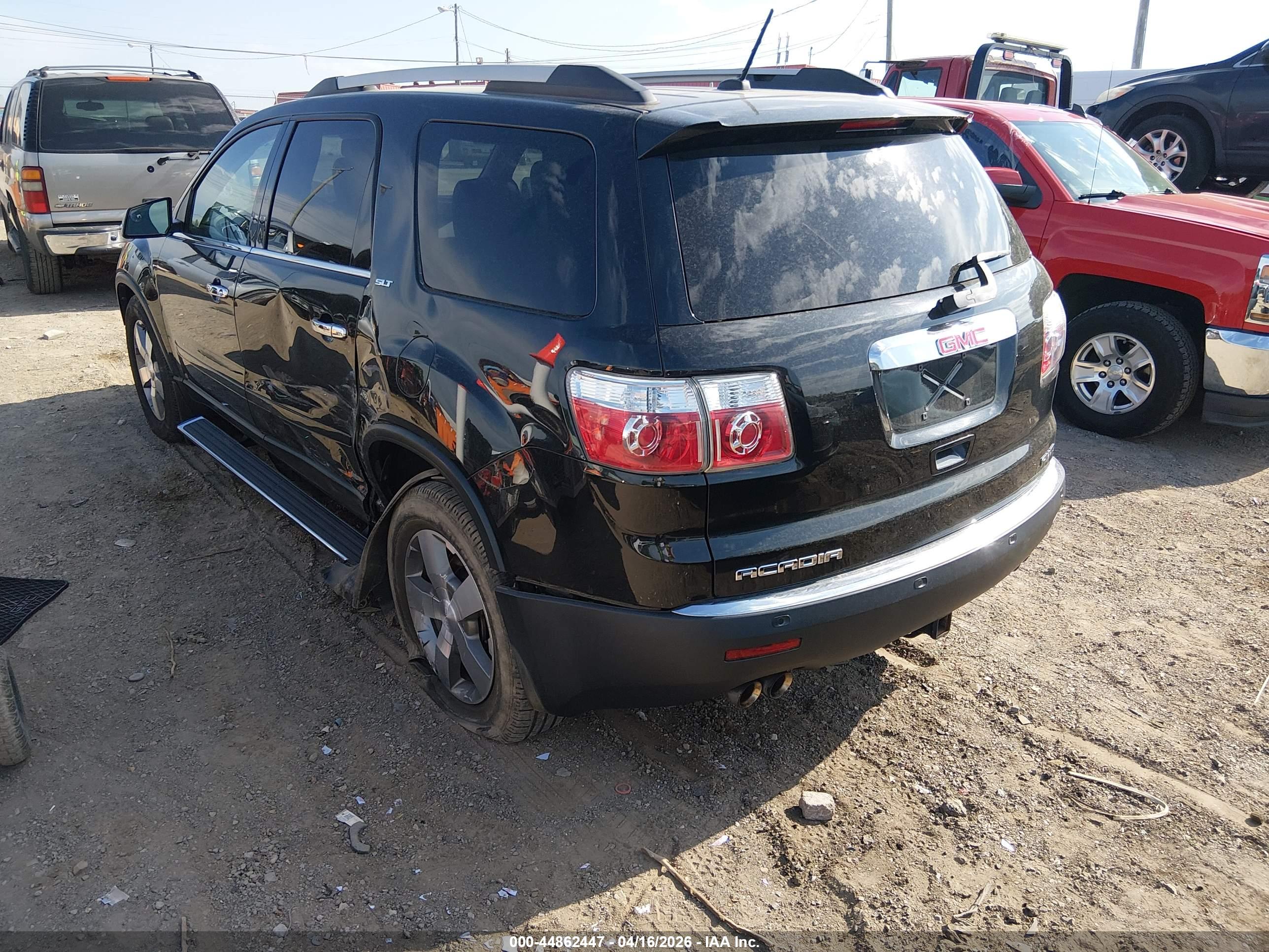 GMC ACADIA image 3
