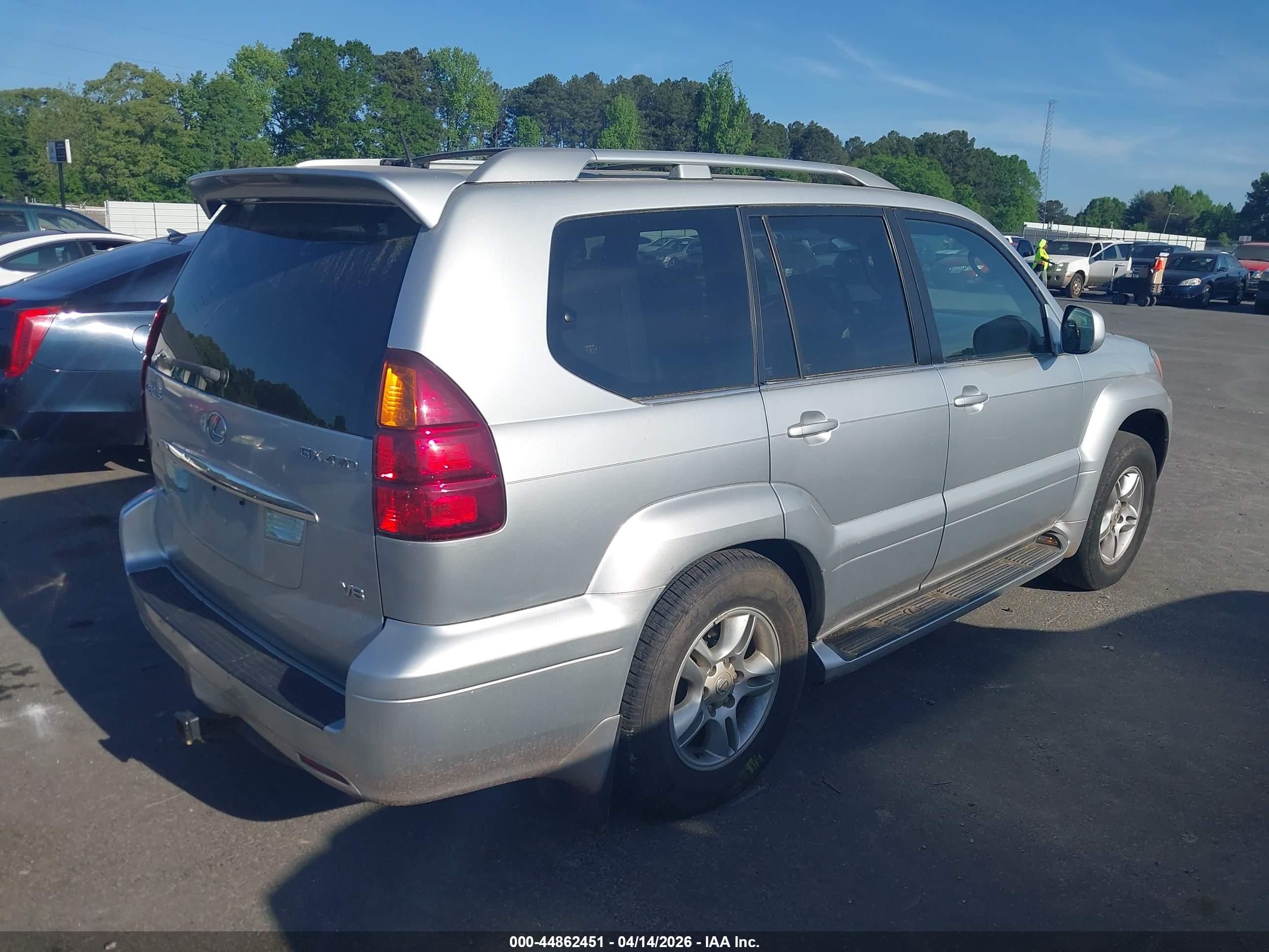 LEXUS GX image 4