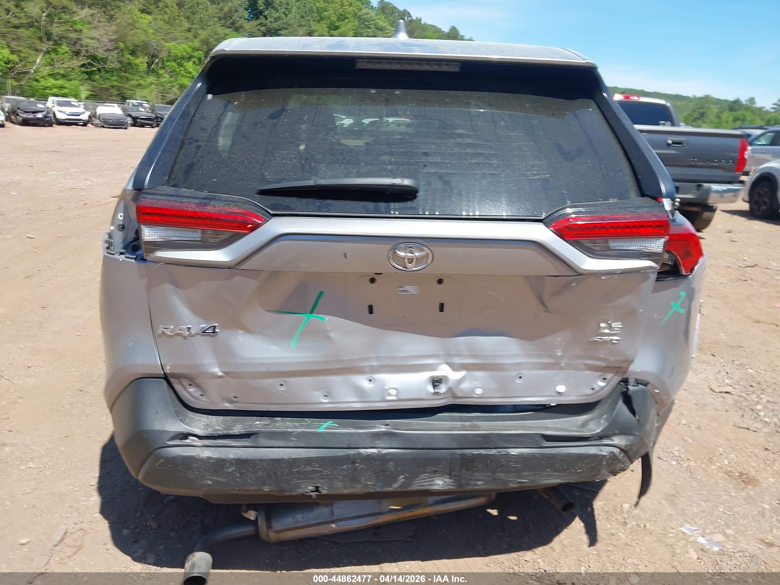 TOYOTA RAV4 image 6