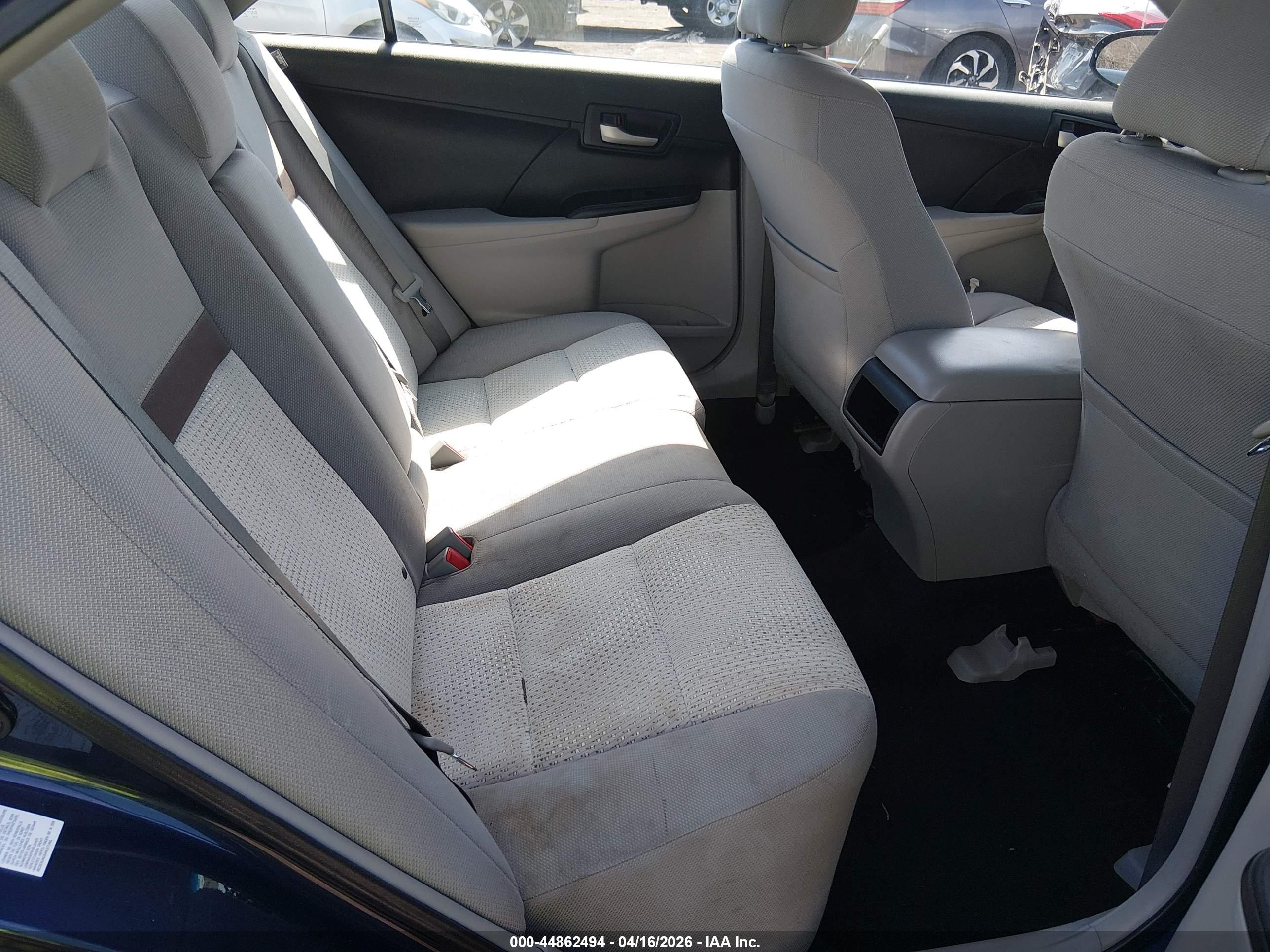 TOYOTA CAMRY image 8