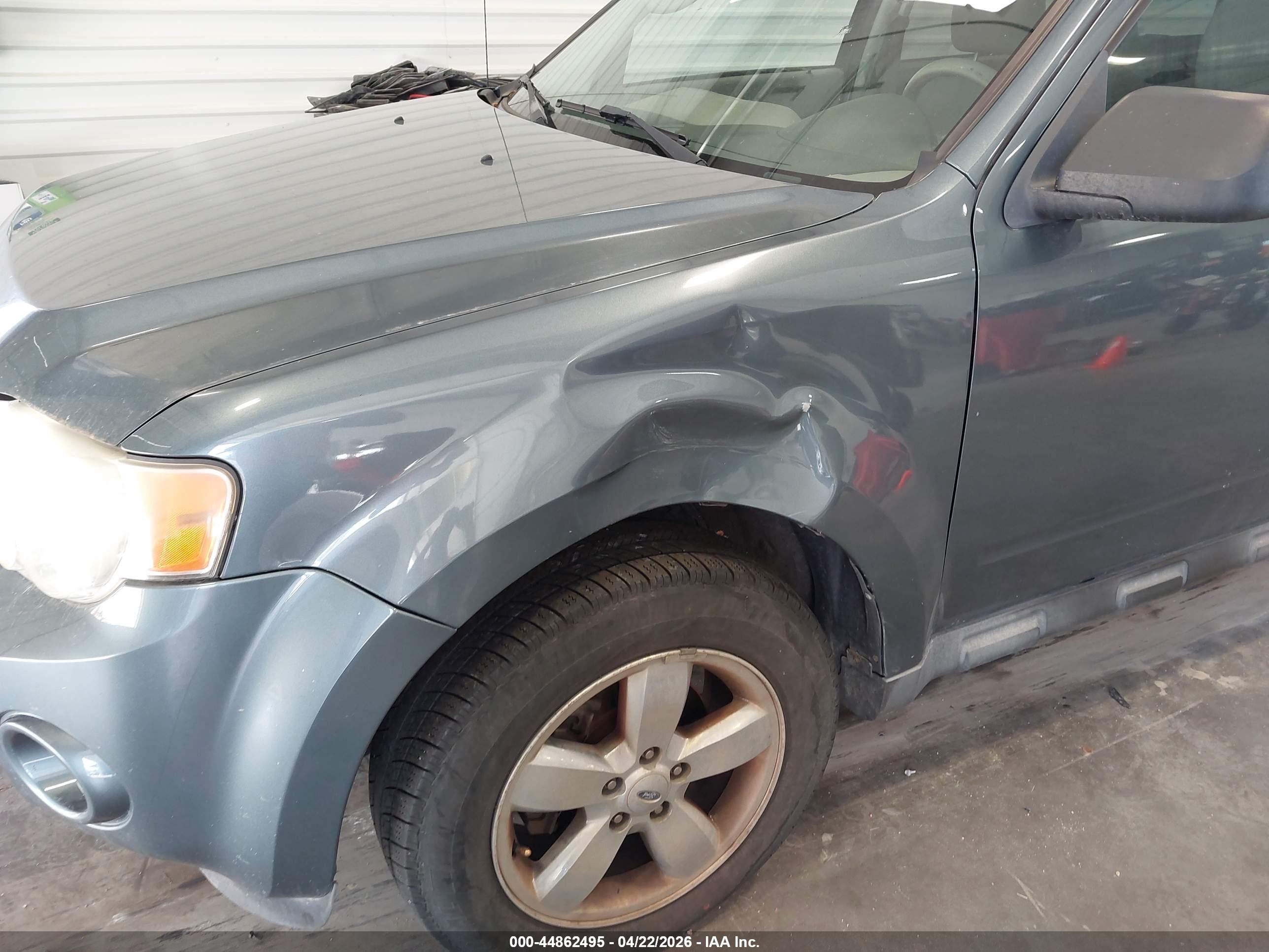 FORD ESCAPE image 6