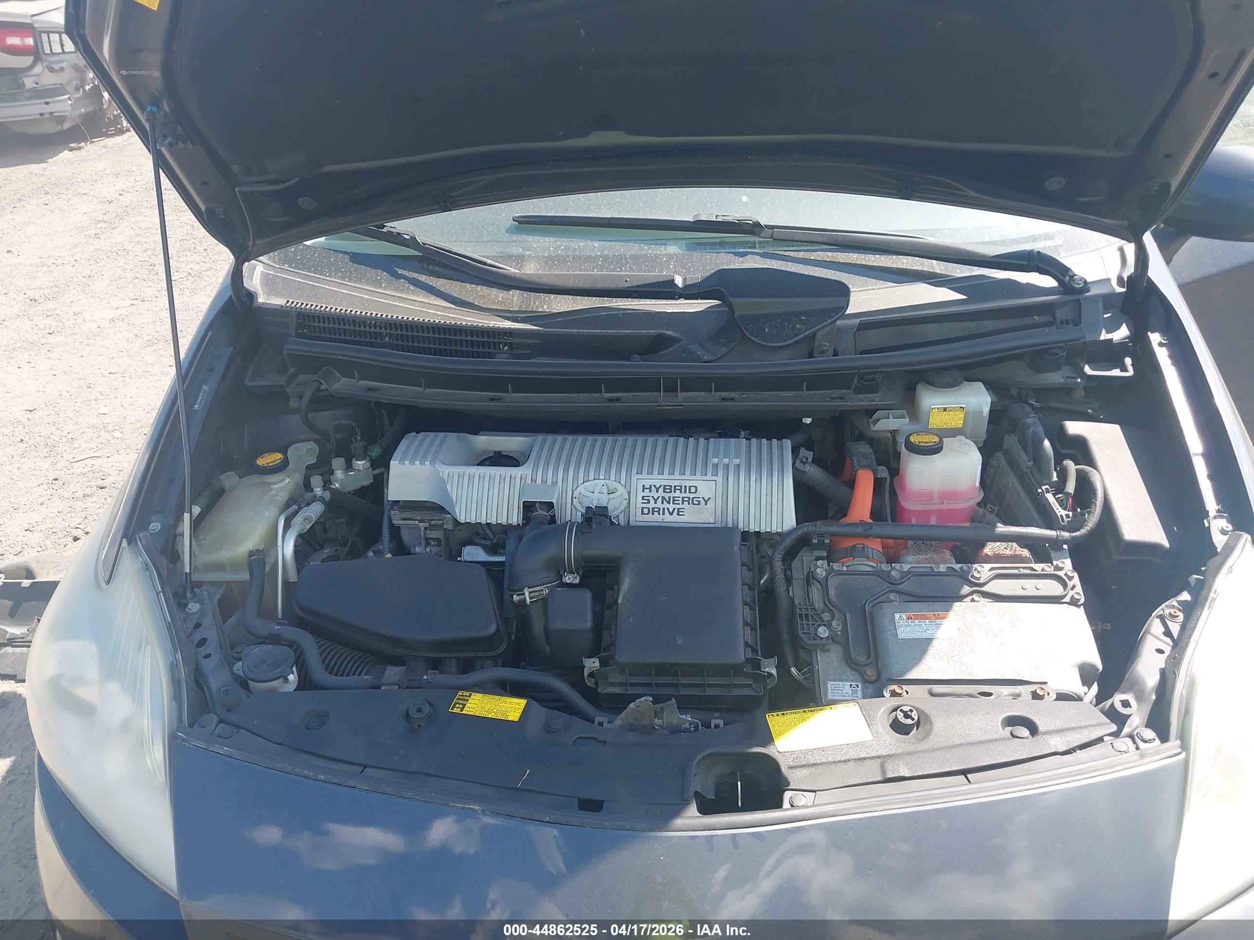 TOYOTA PRIUS image 10