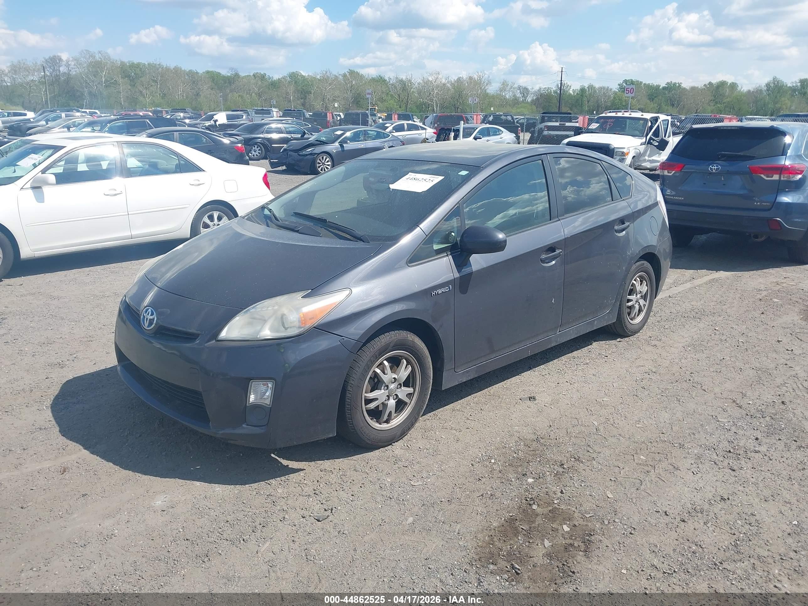 TOYOTA PRIUS image 2