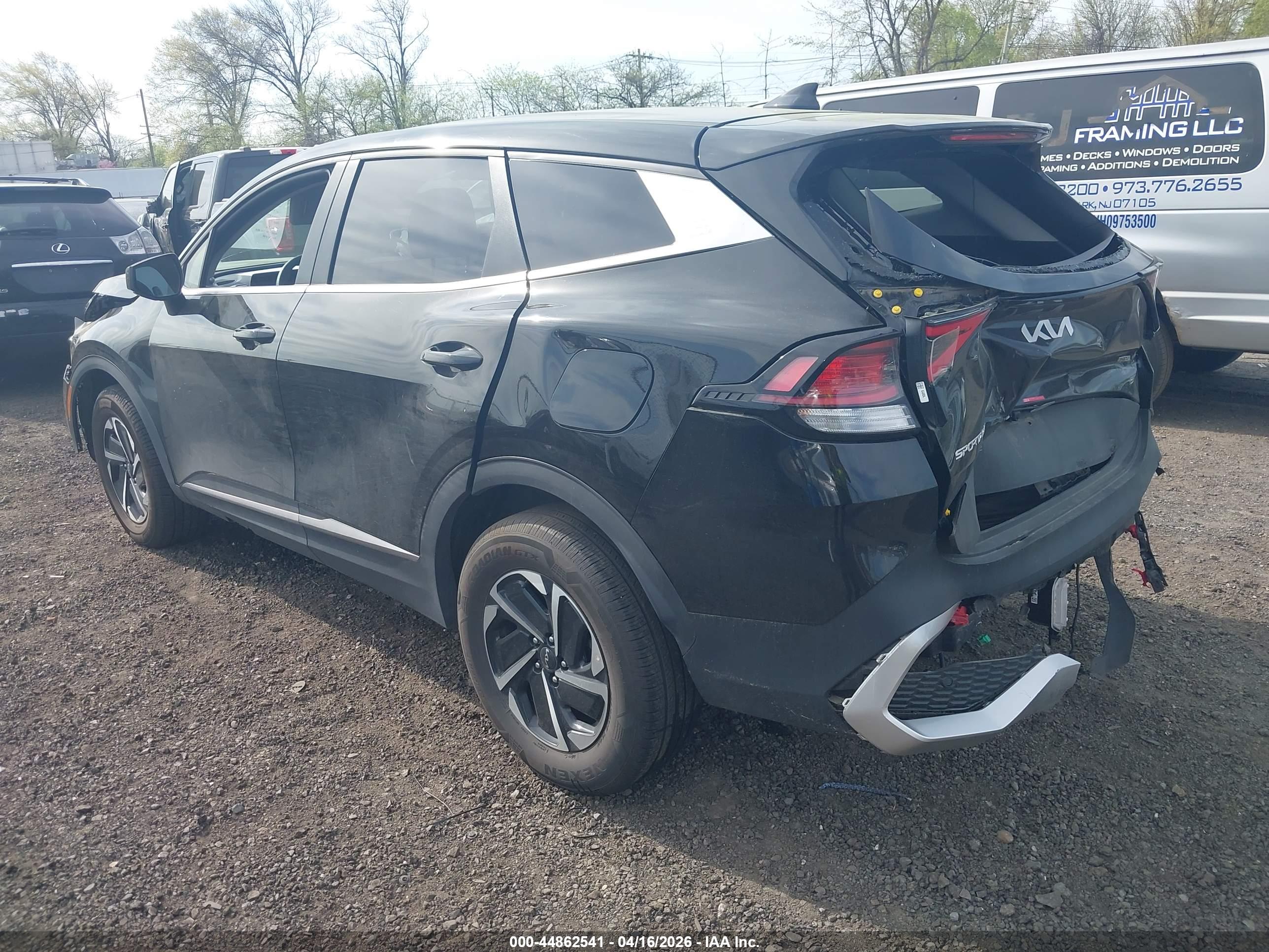 KIA SPORTAGE image 3