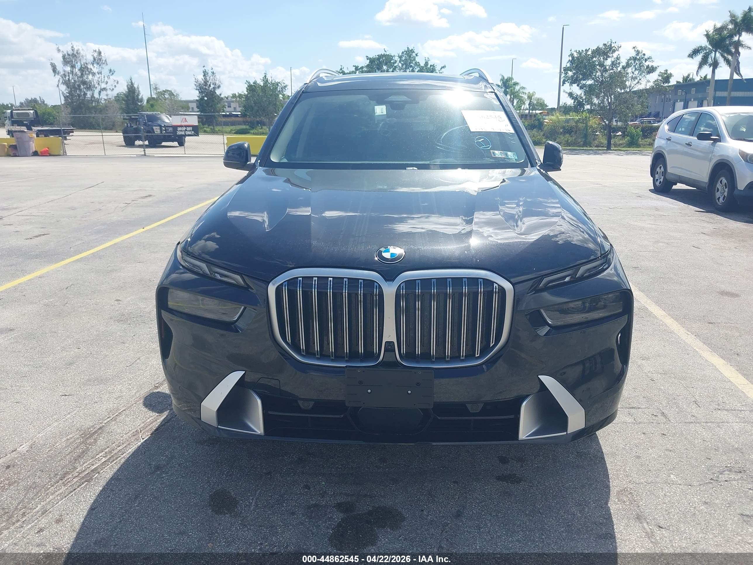 BMW X7 image 6