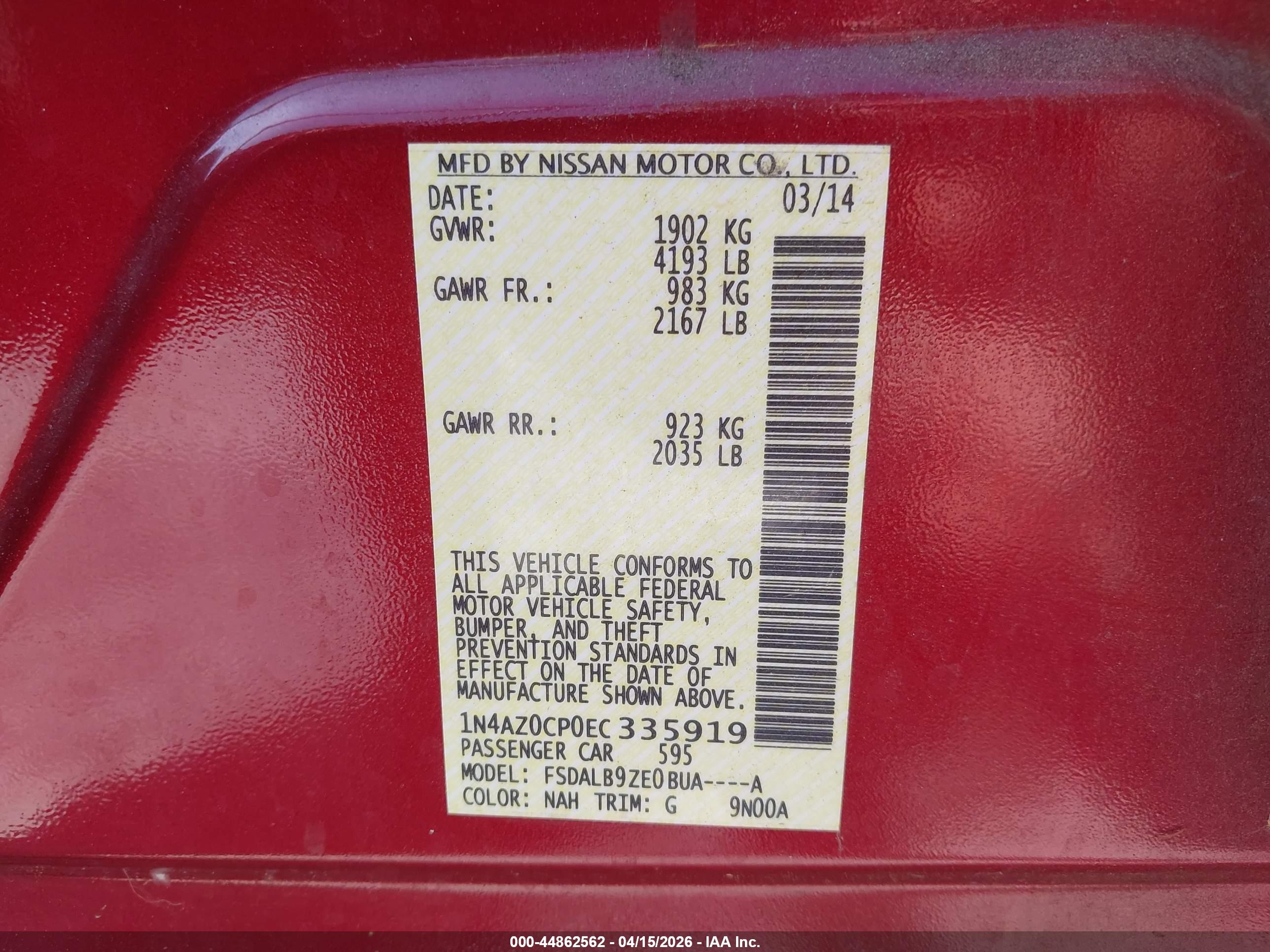 NISSAN LEAF image 9