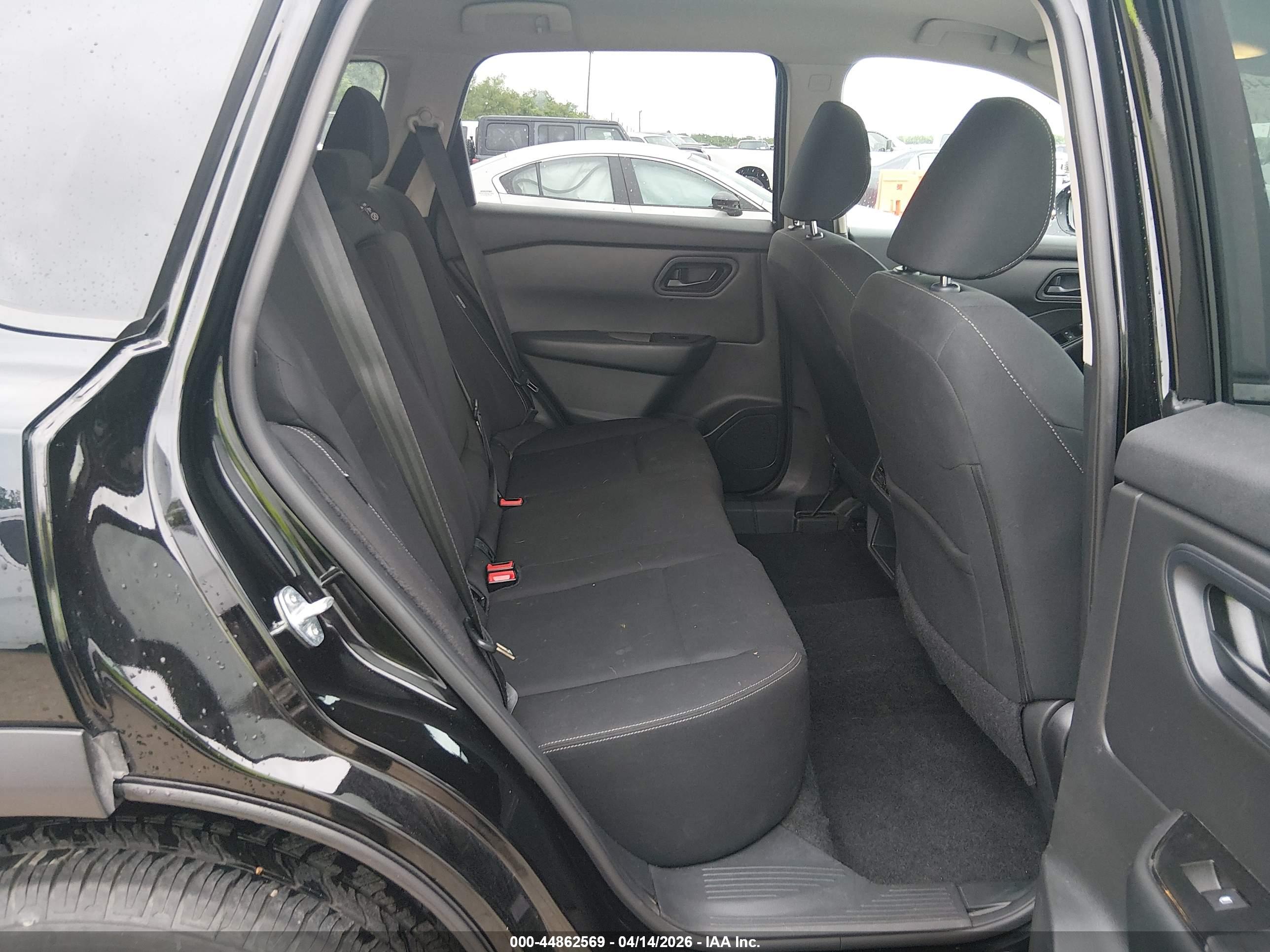 NISSAN ROGUE image 8