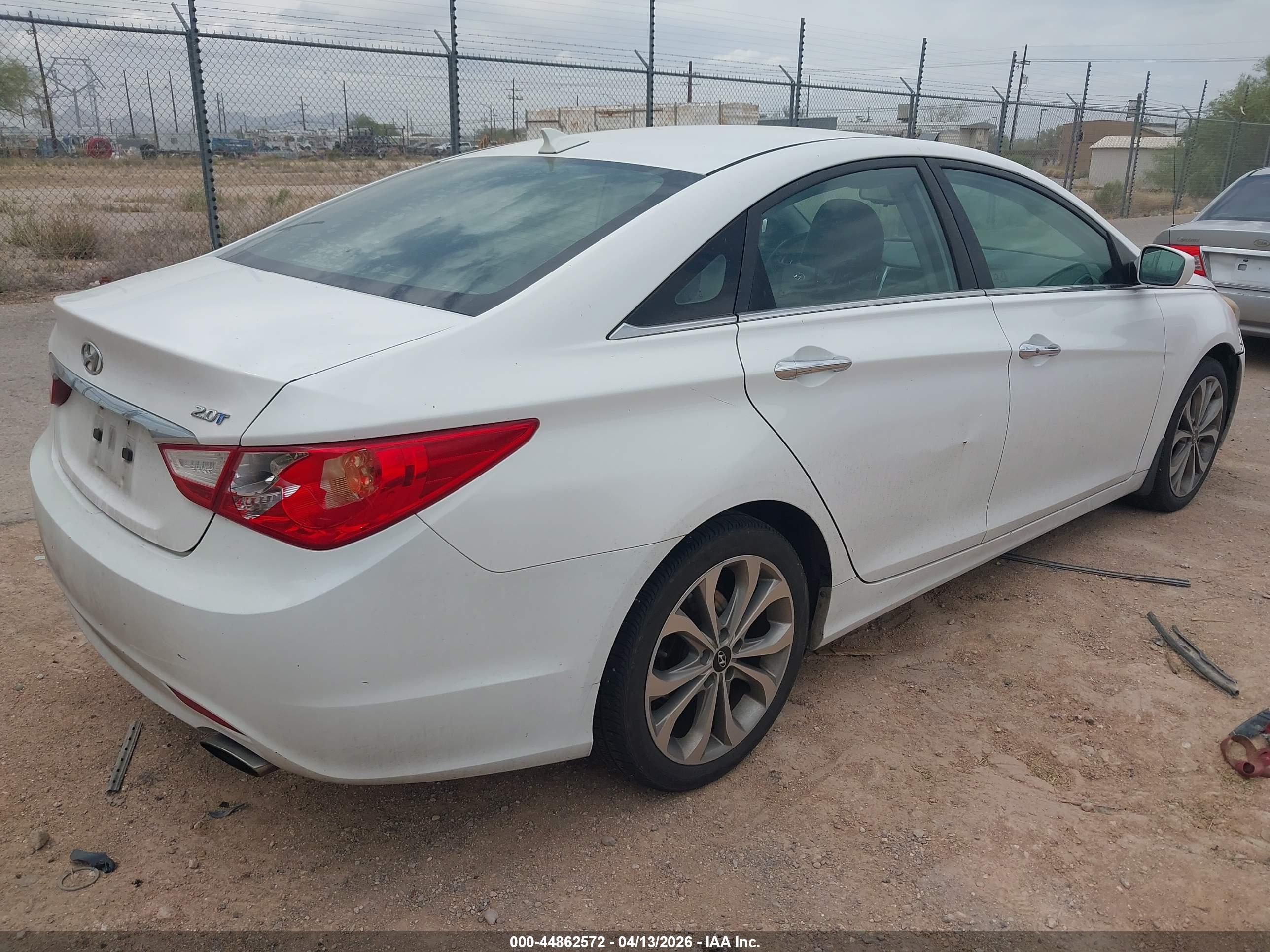 HYUNDAI SONATA image 4
