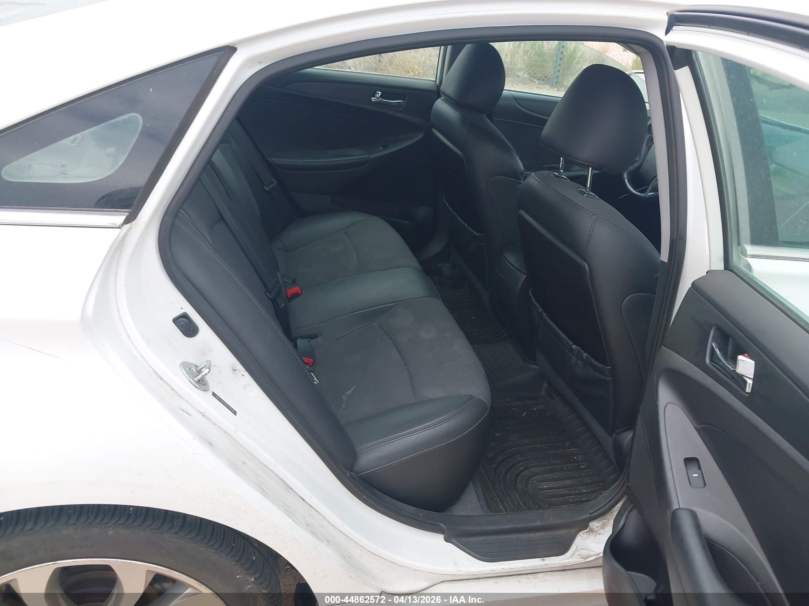 HYUNDAI SONATA image 8