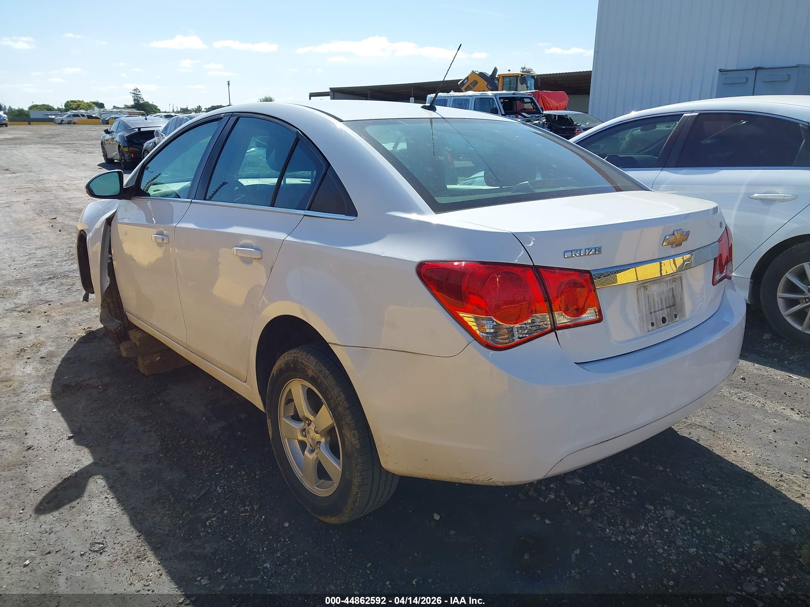 CHEVROLET CRUZE image 3