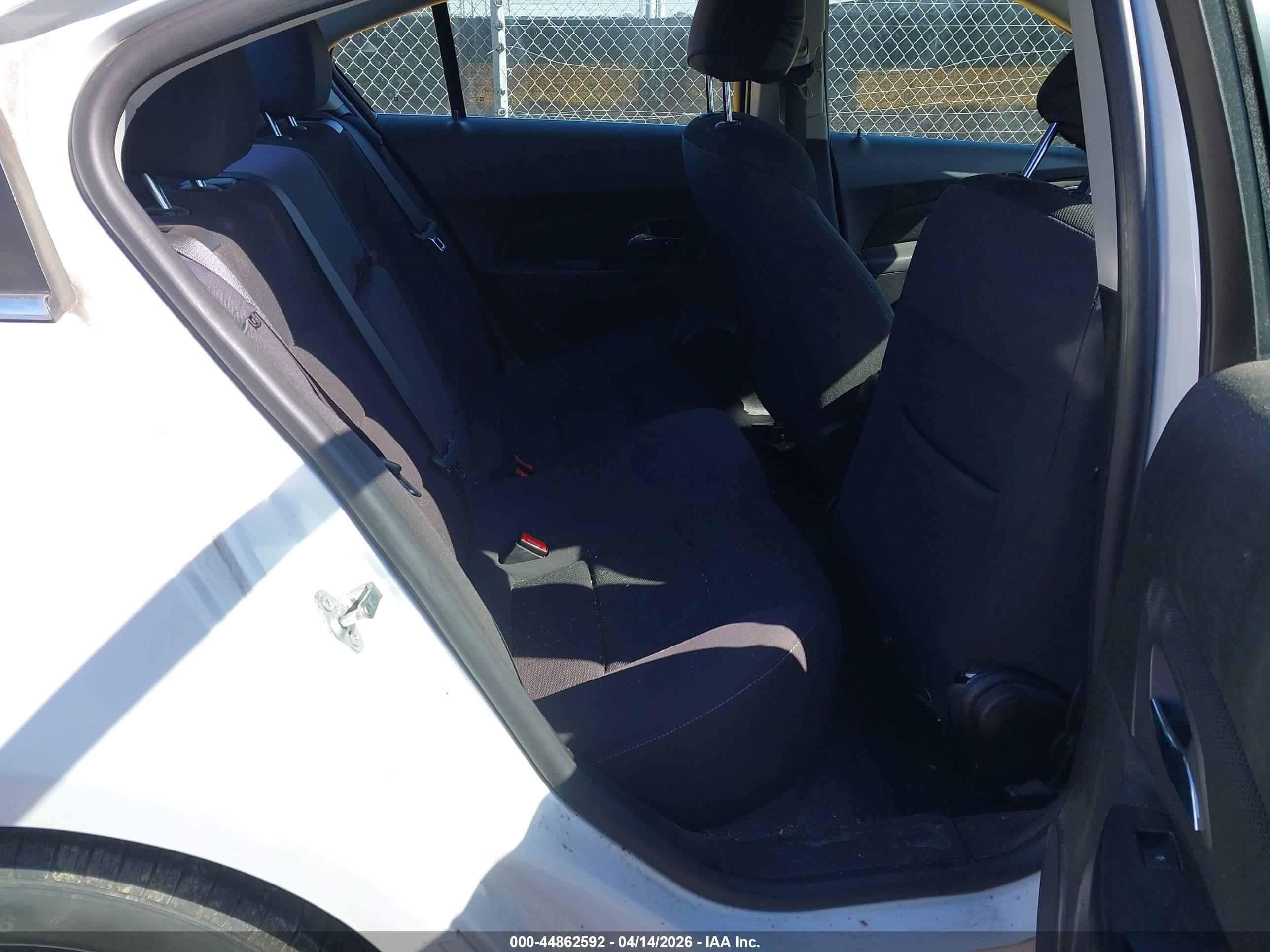 CHEVROLET CRUZE image 8