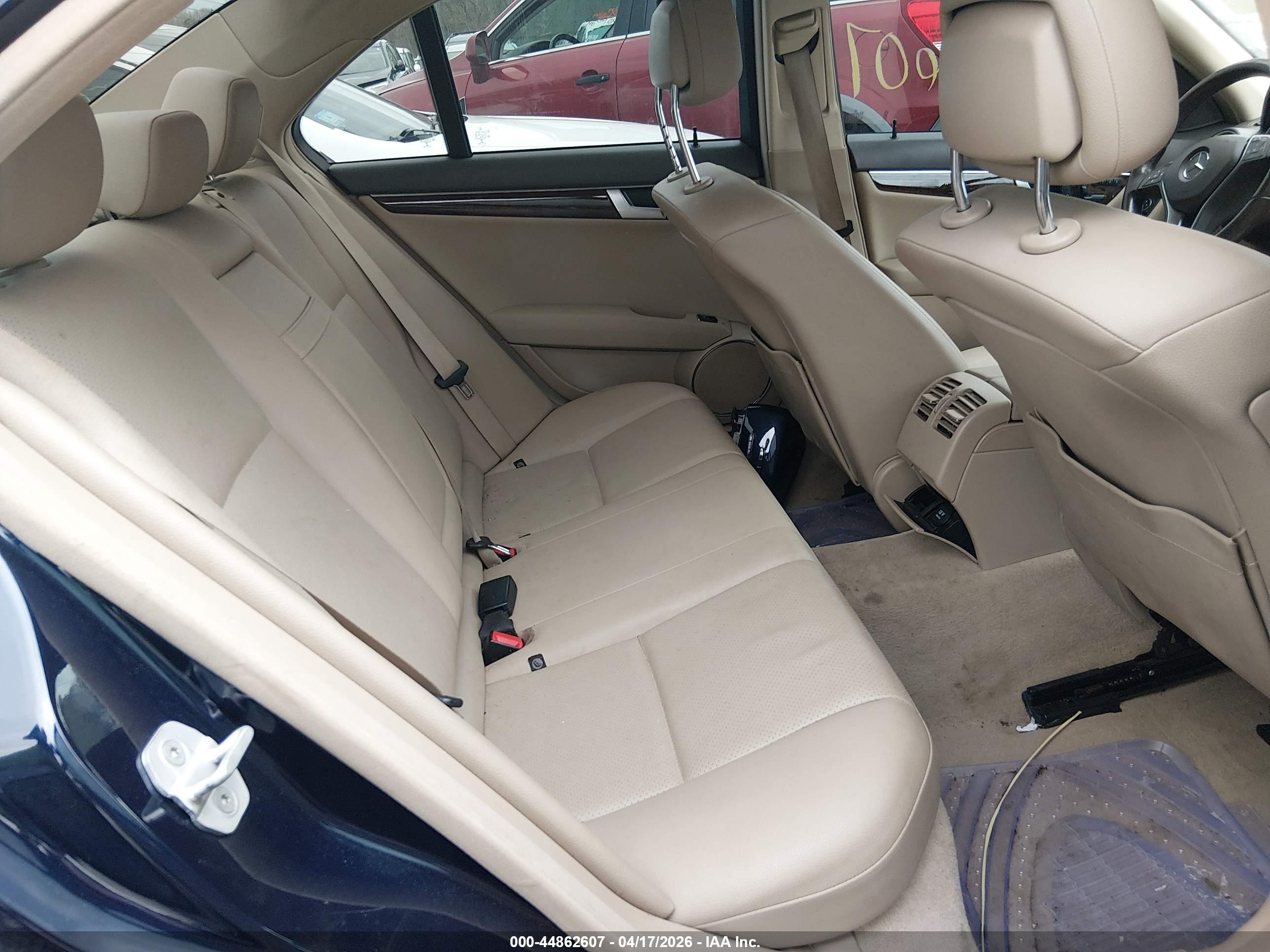 MERCEDES-BENZ C image 8
