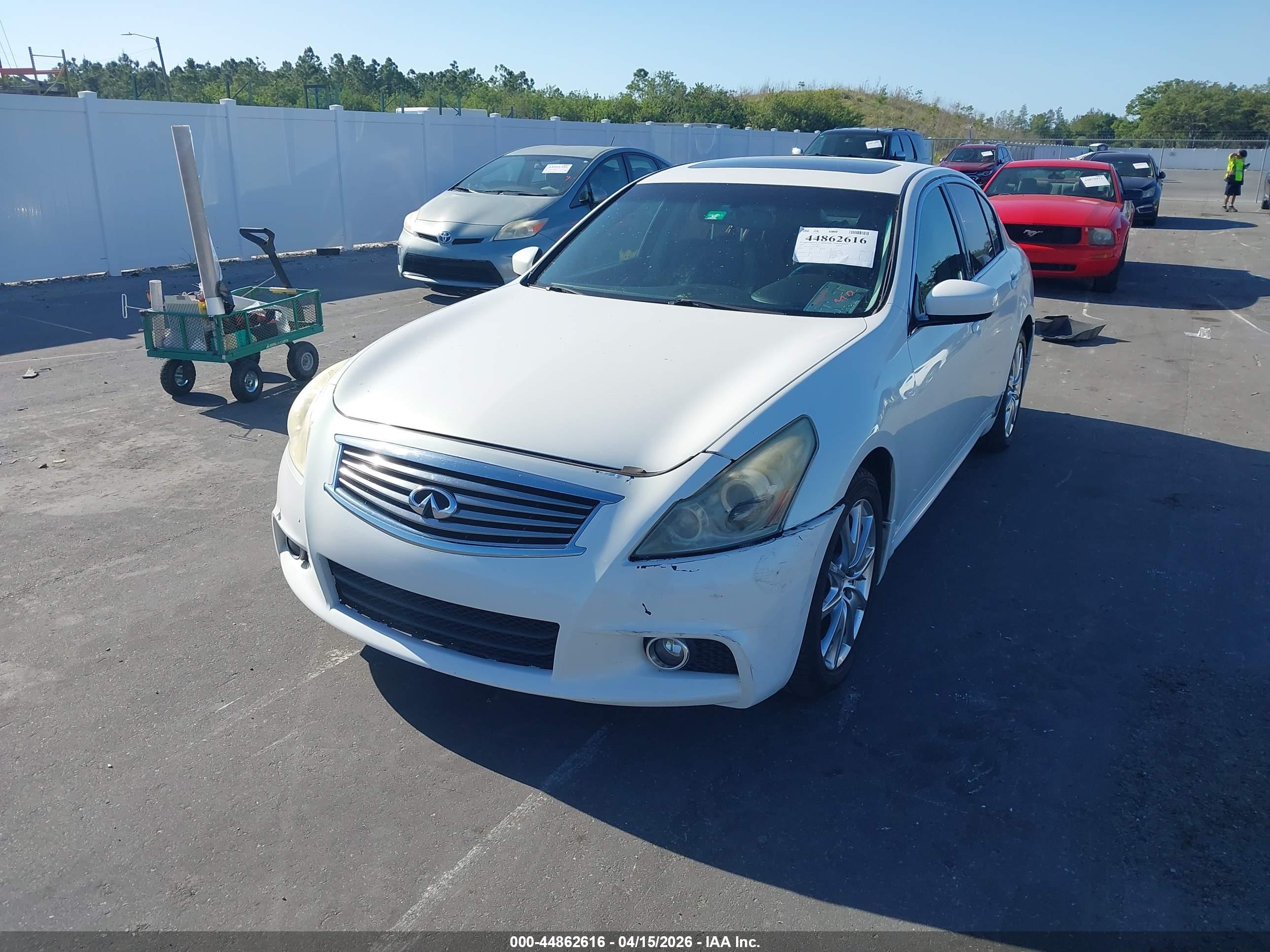 INFINITI G37X image 2