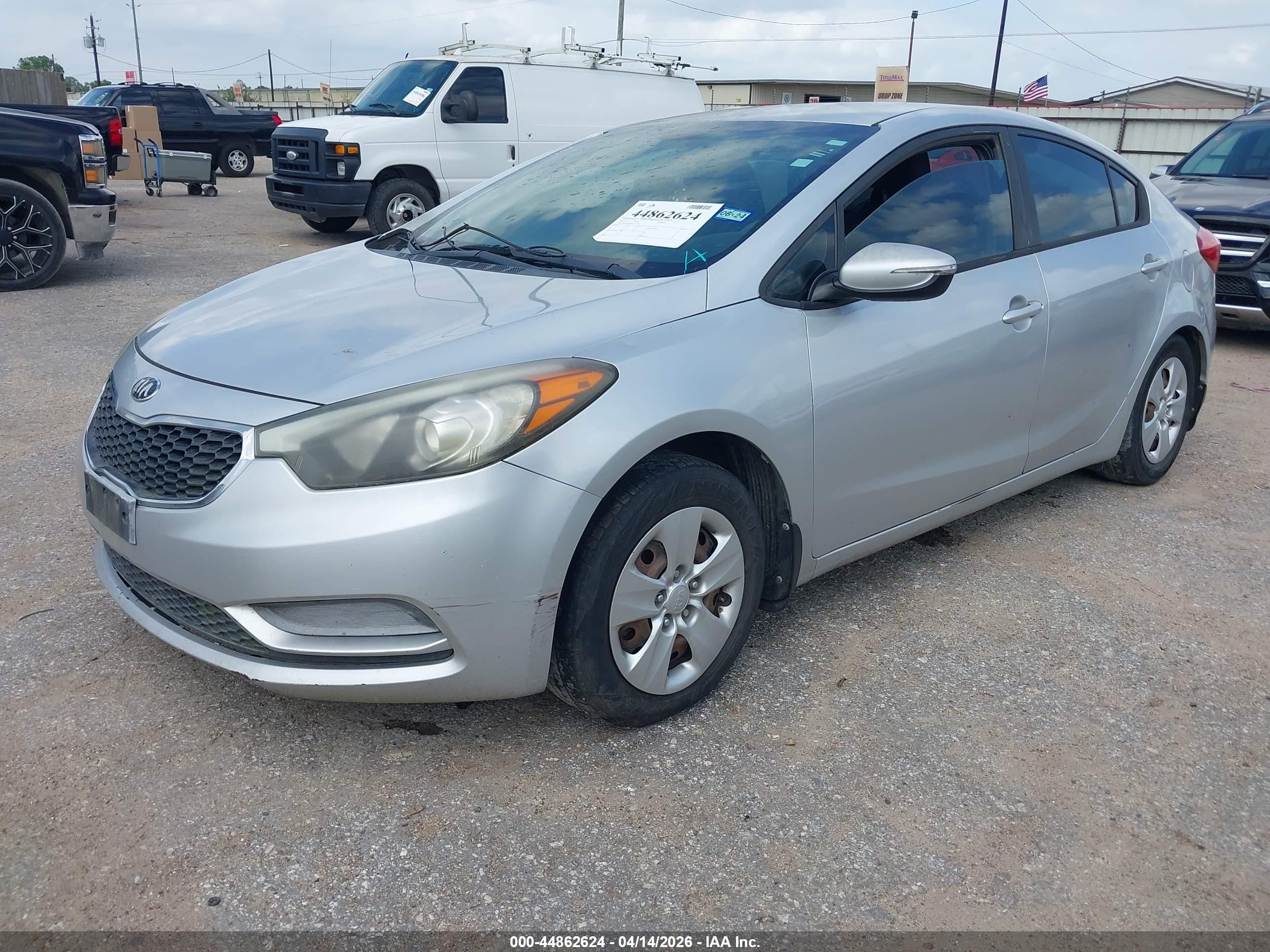 KIA FORTE image 2