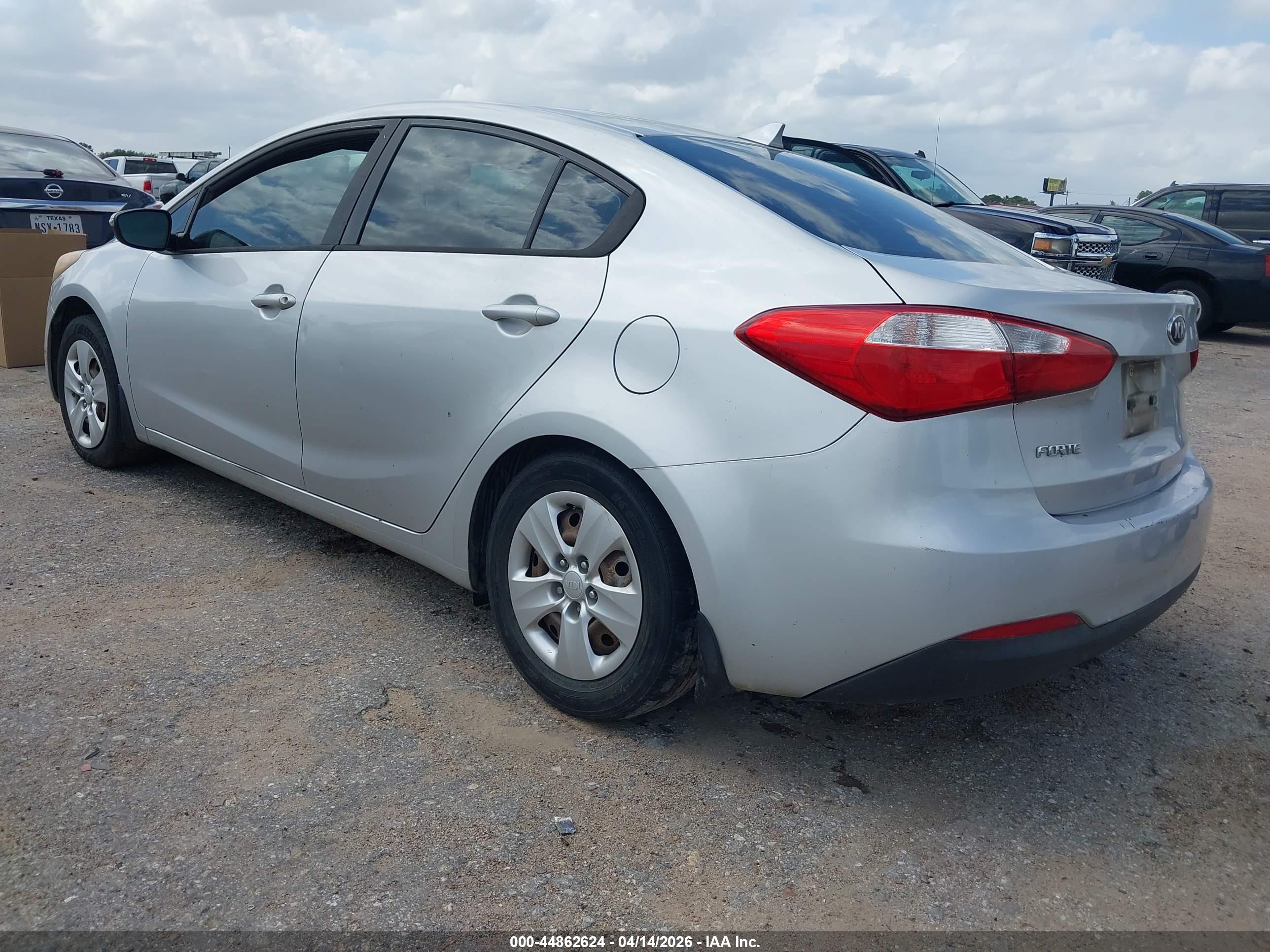 KIA FORTE image 3